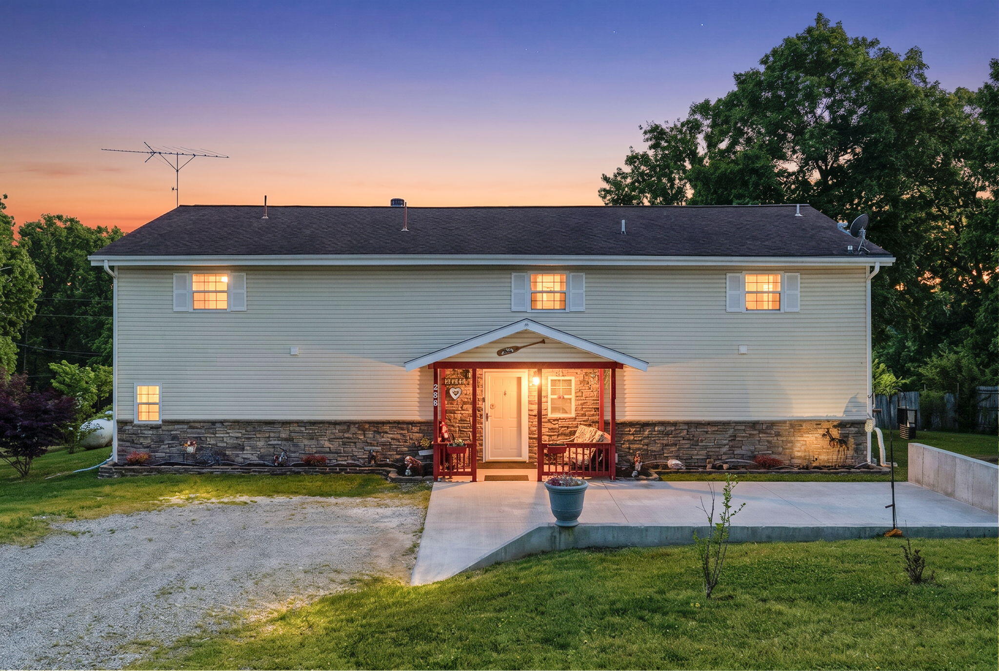 main property photo 26