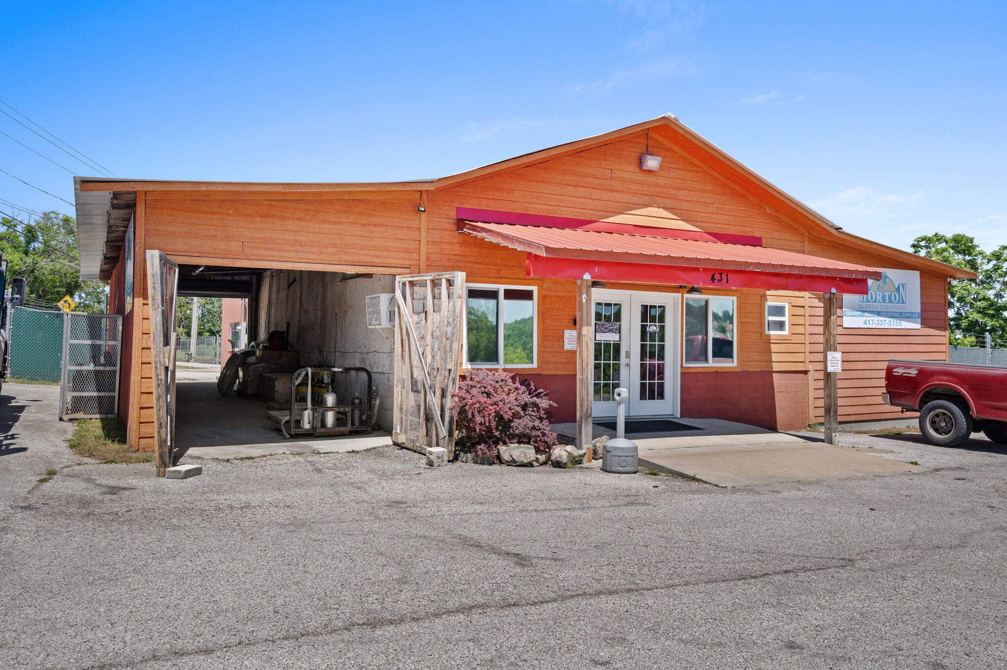 main property photo 1