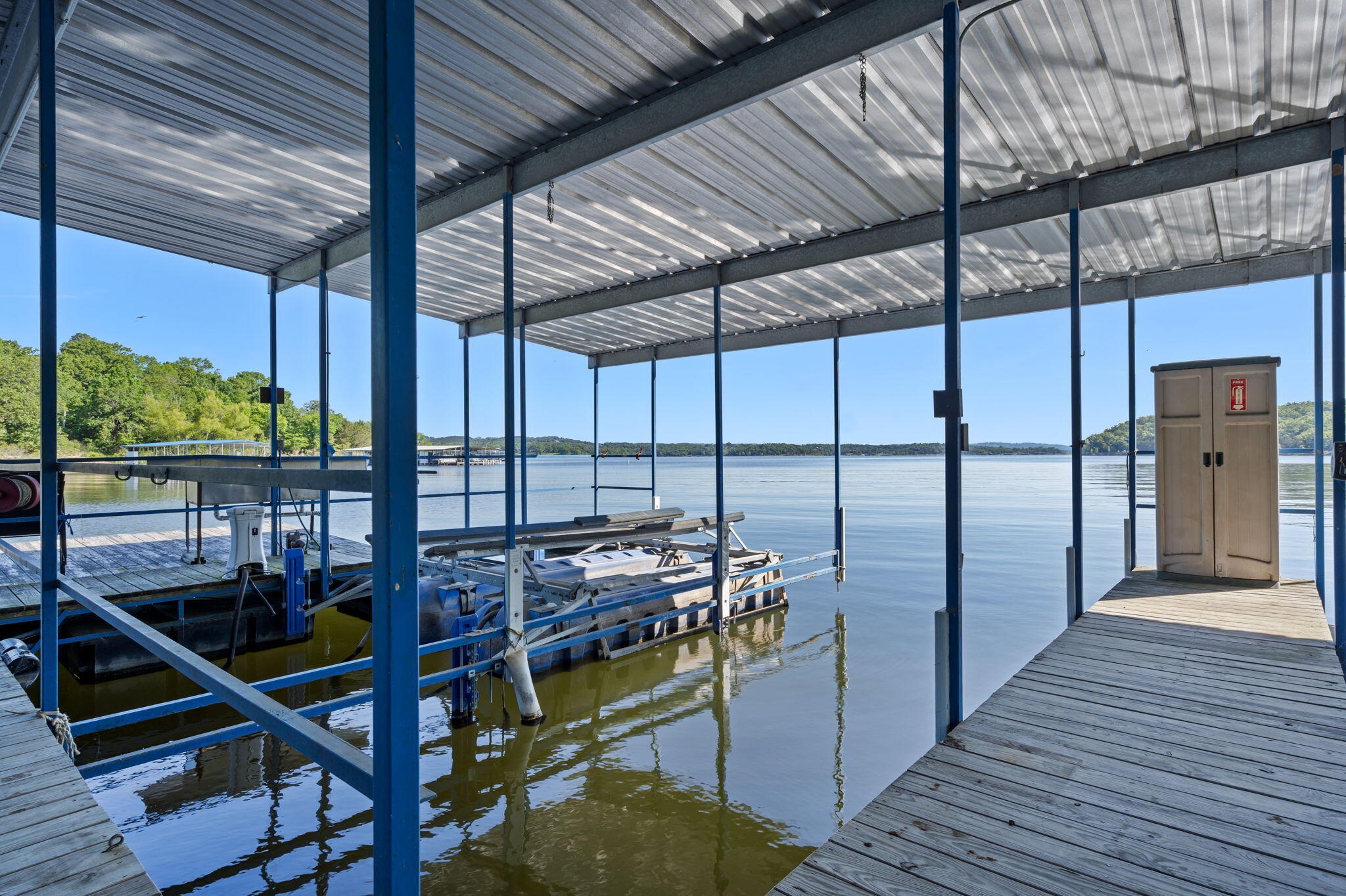 main property photo 89