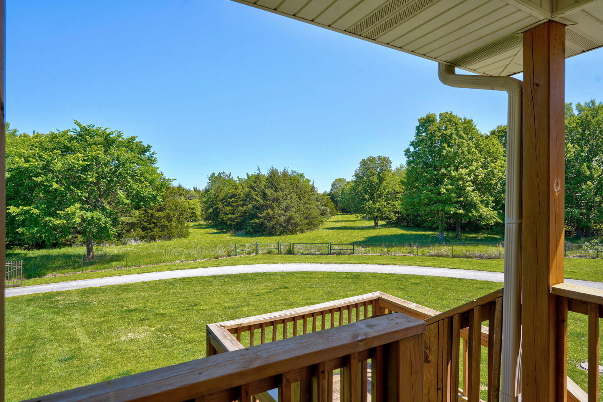 main property photo 59