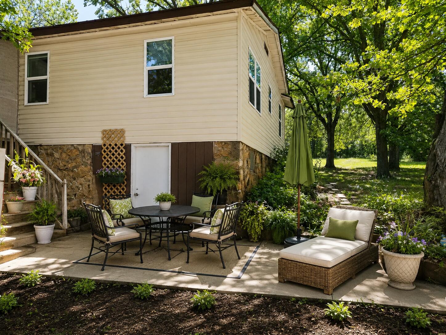 main property photo 8