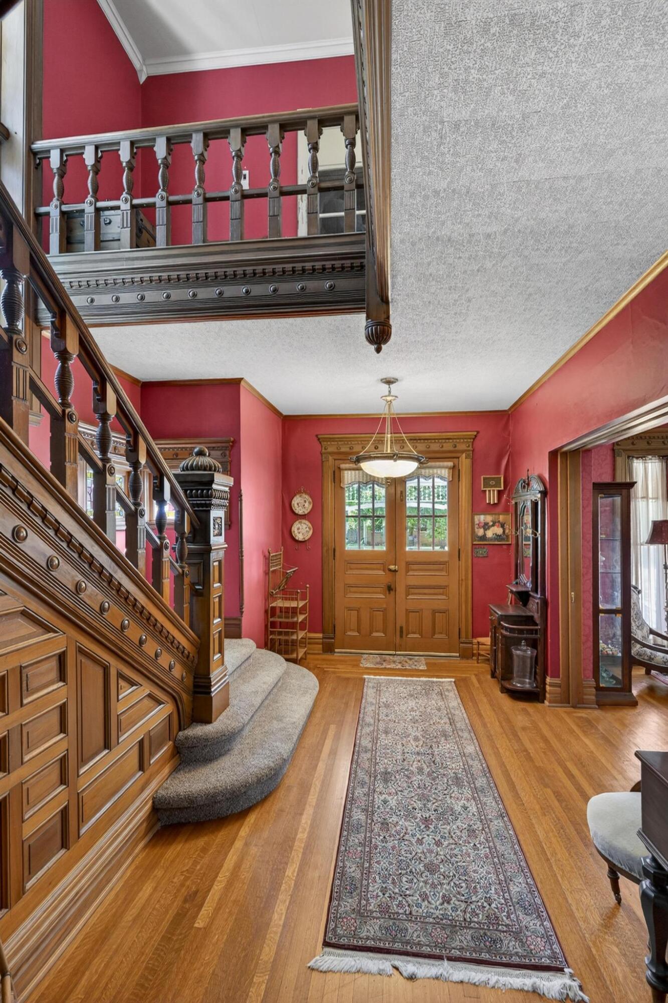 main property photo 11