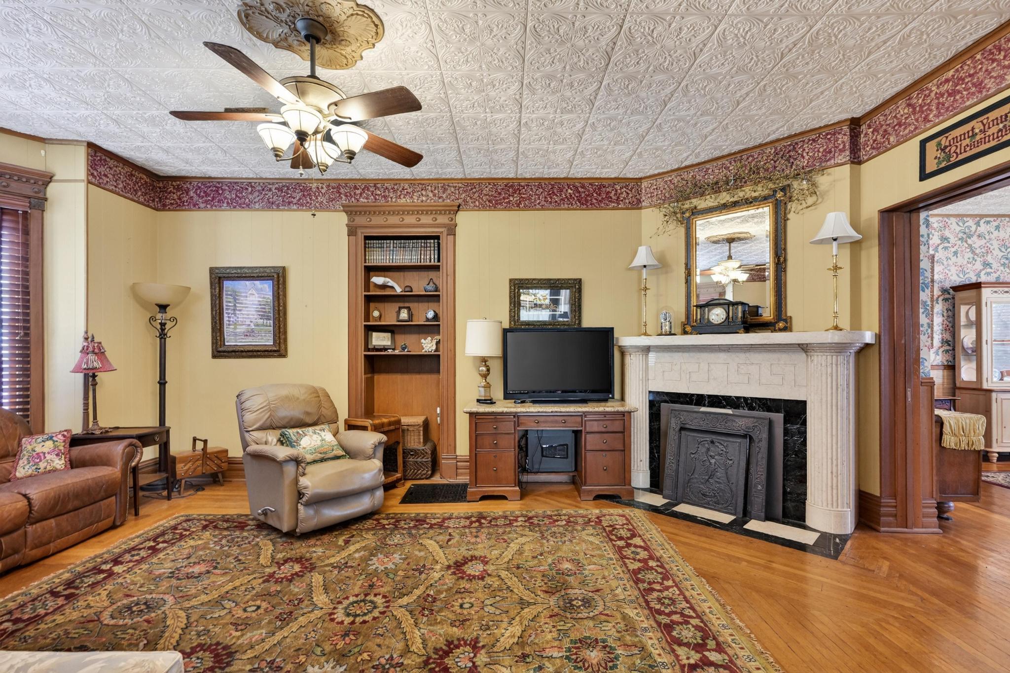 main property photo 16
