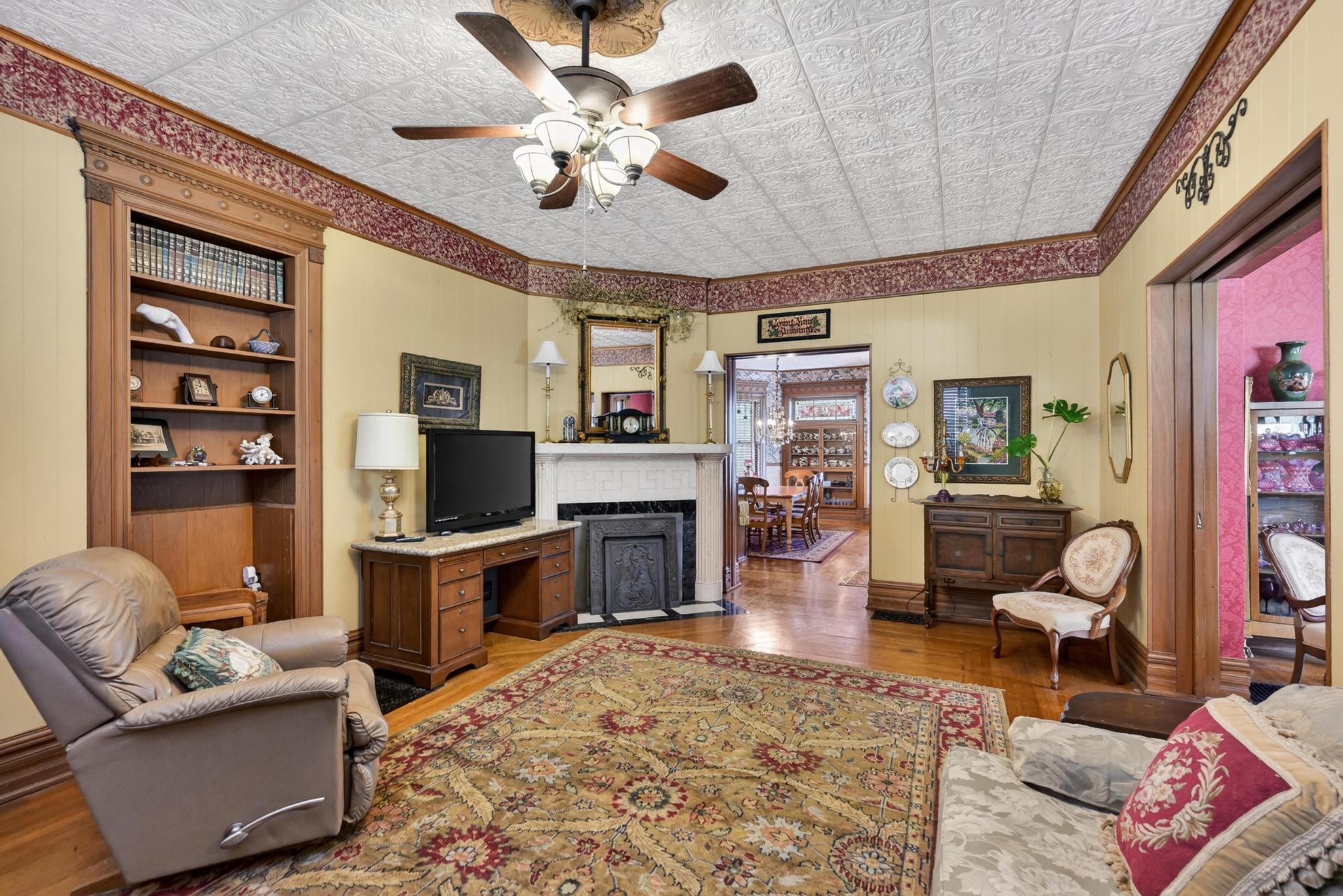 main property photo 18