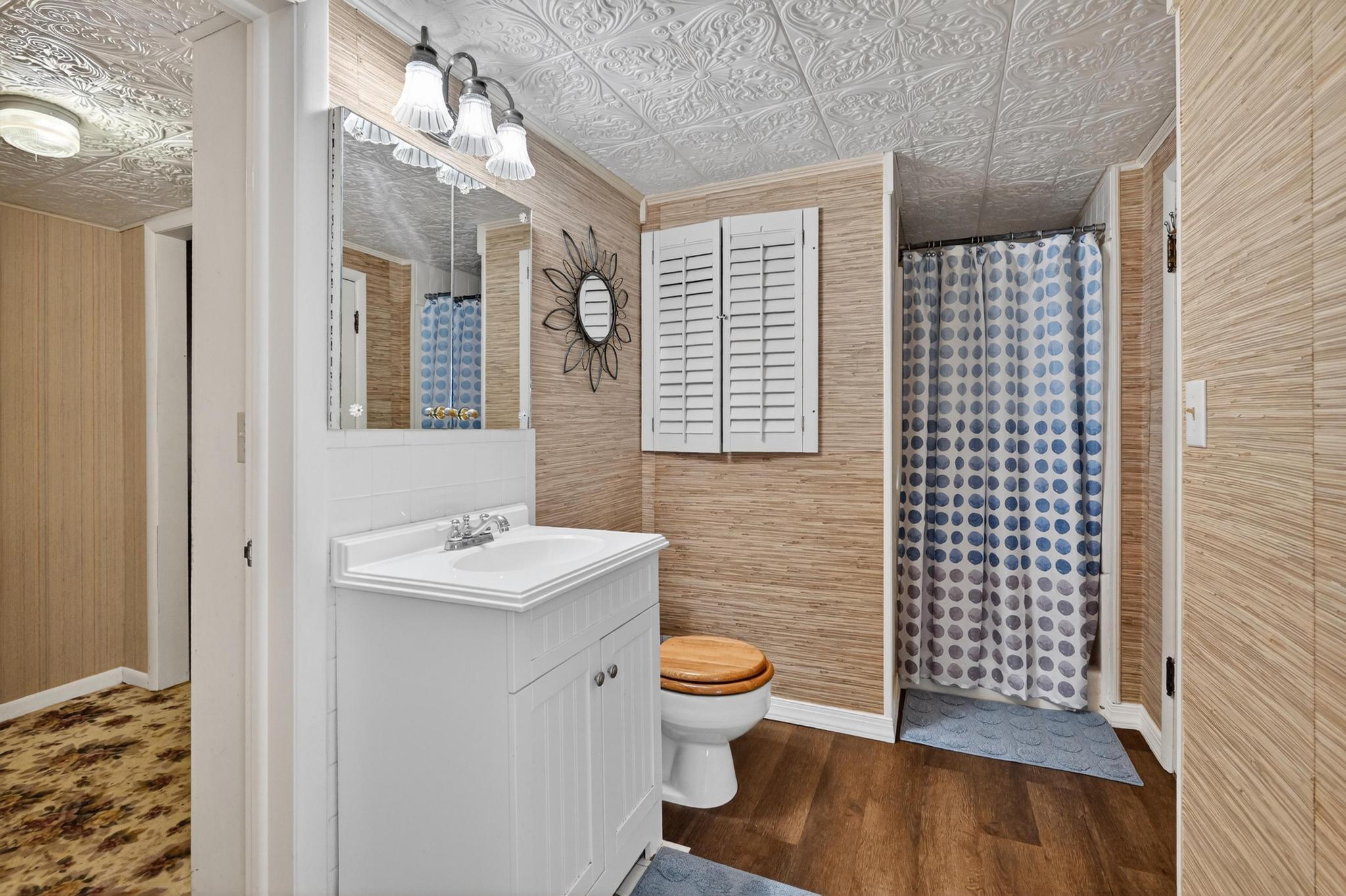 main property photo 44