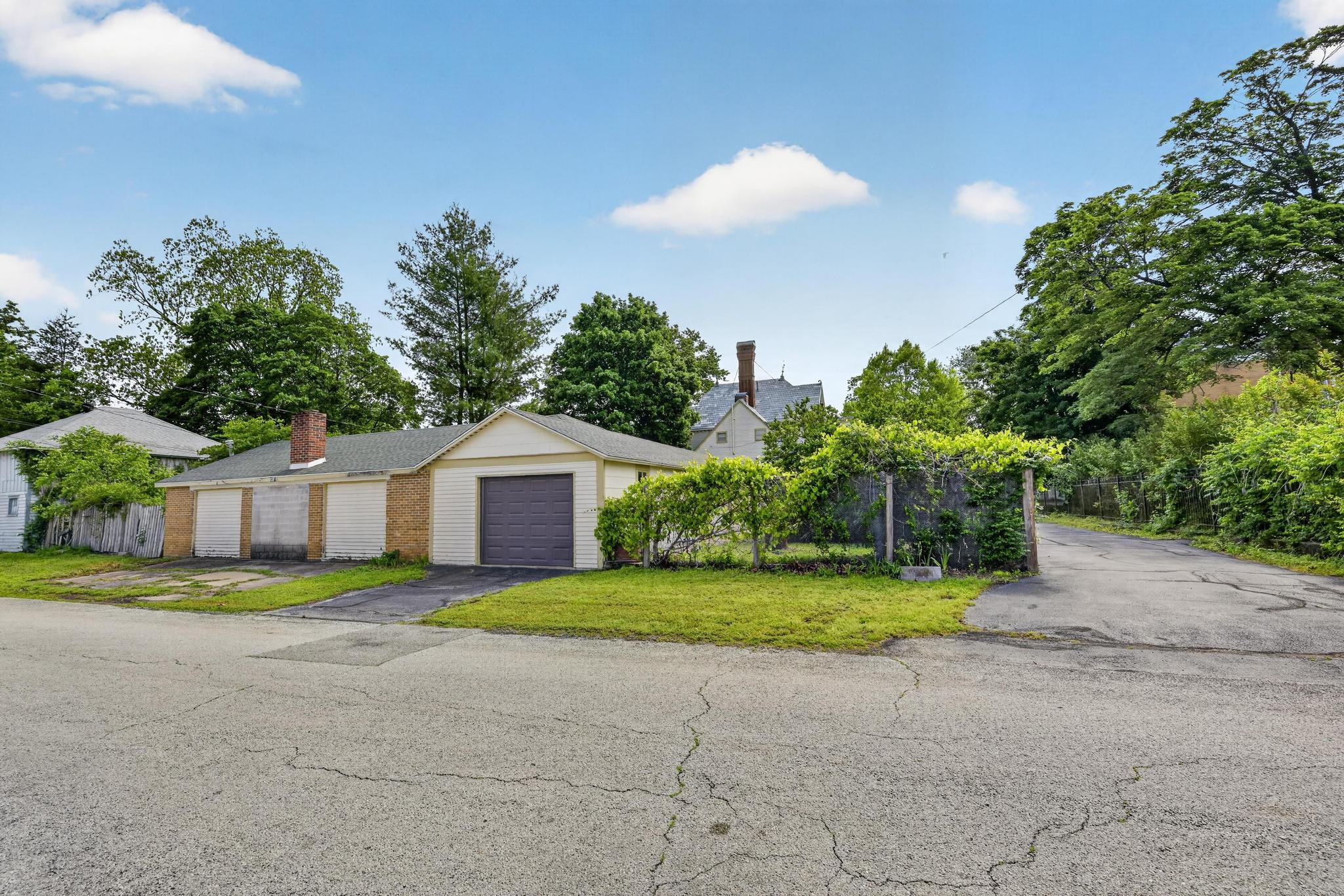 main property photo 72
