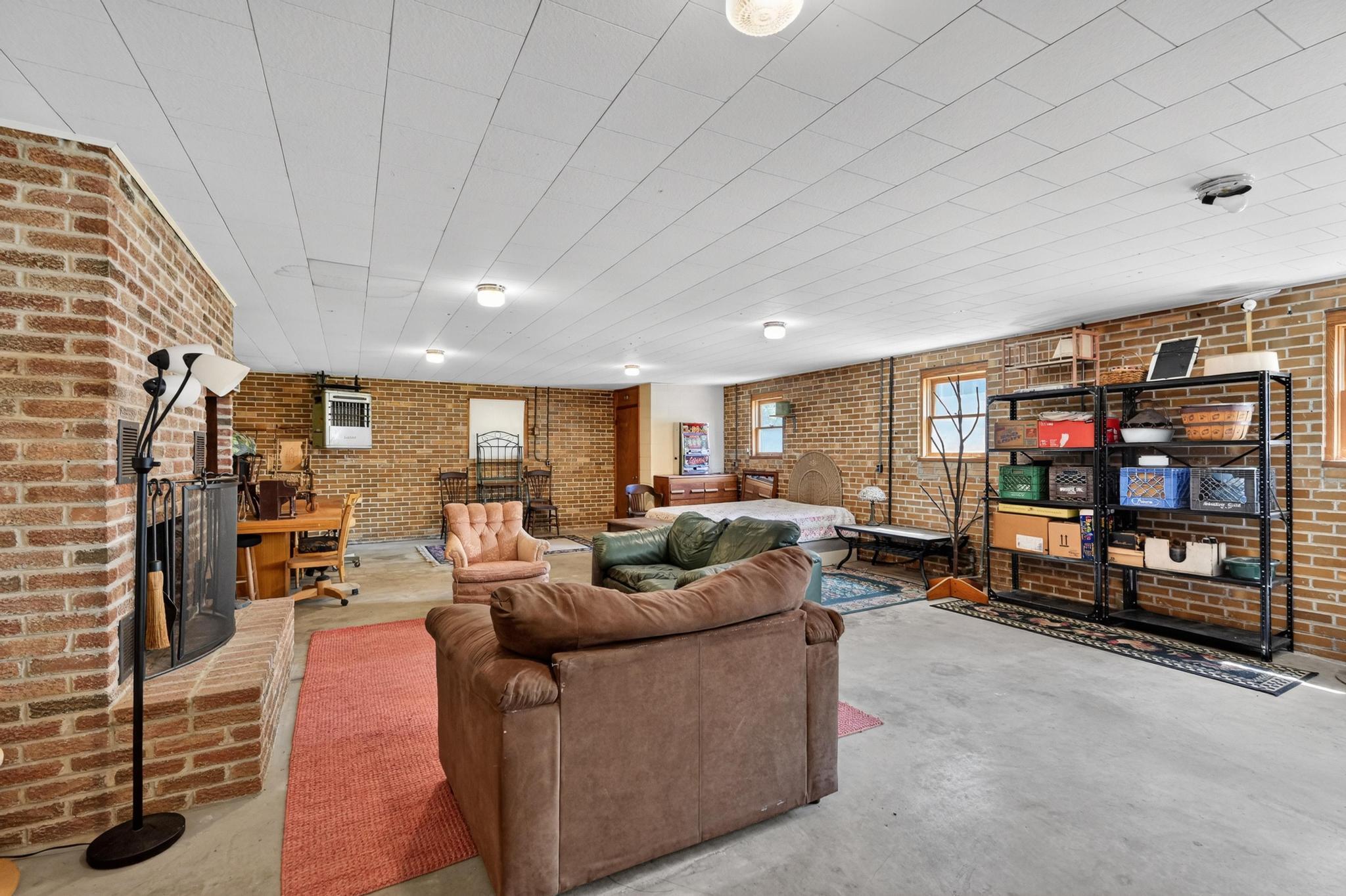 main property photo 81