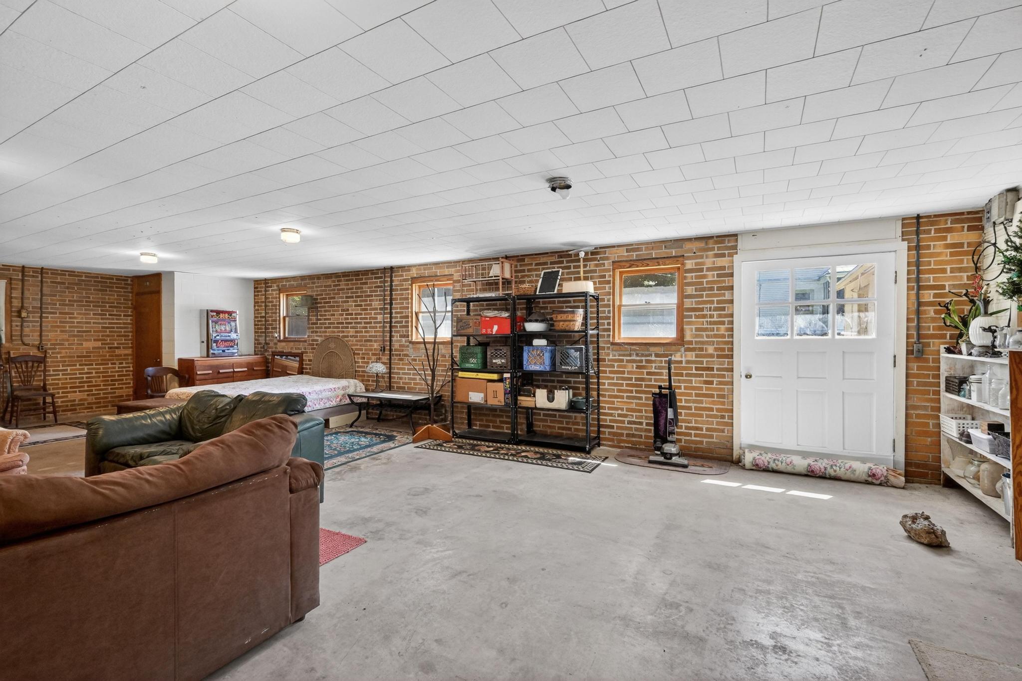 main property photo 82