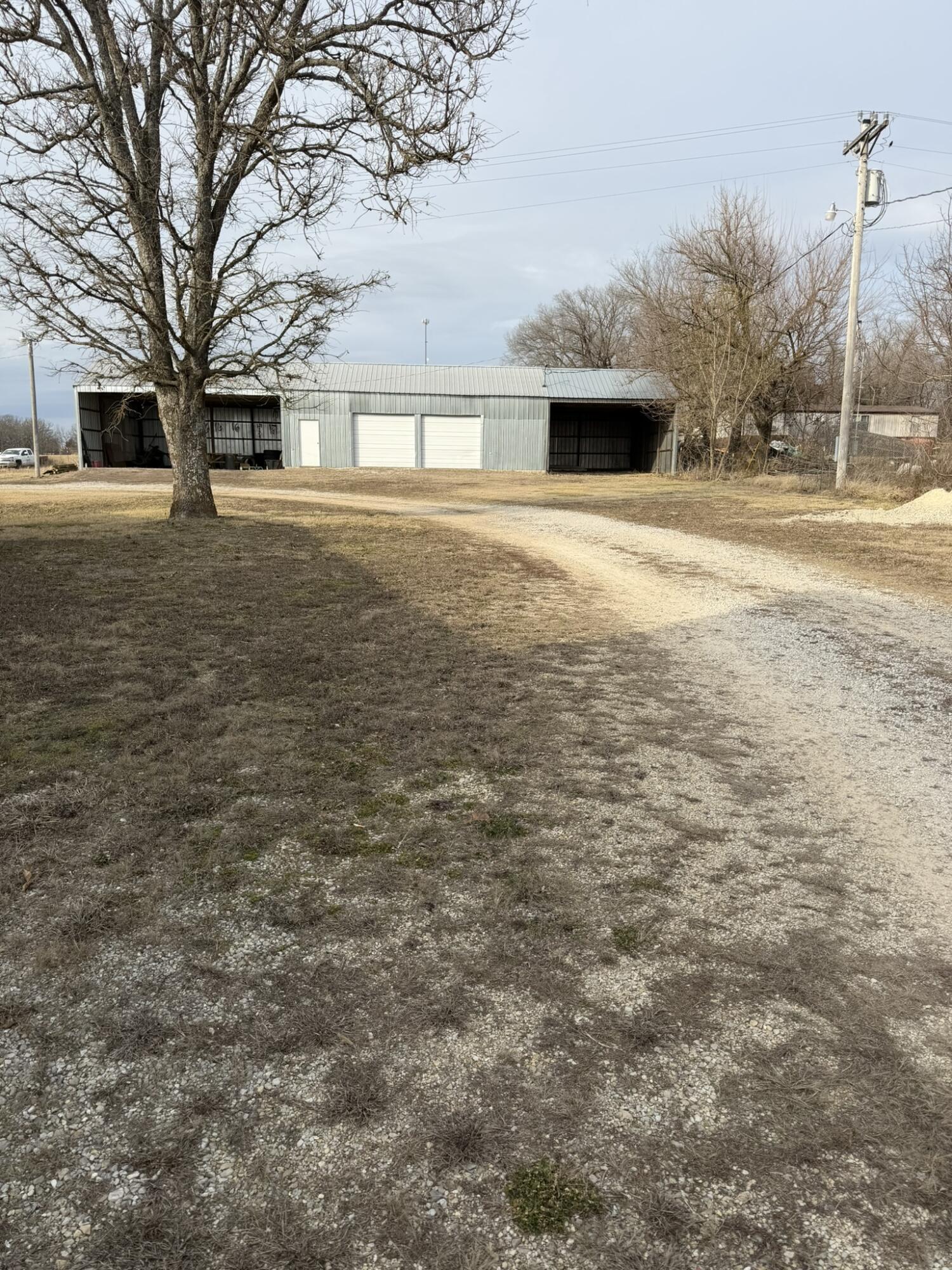 main property photo 6