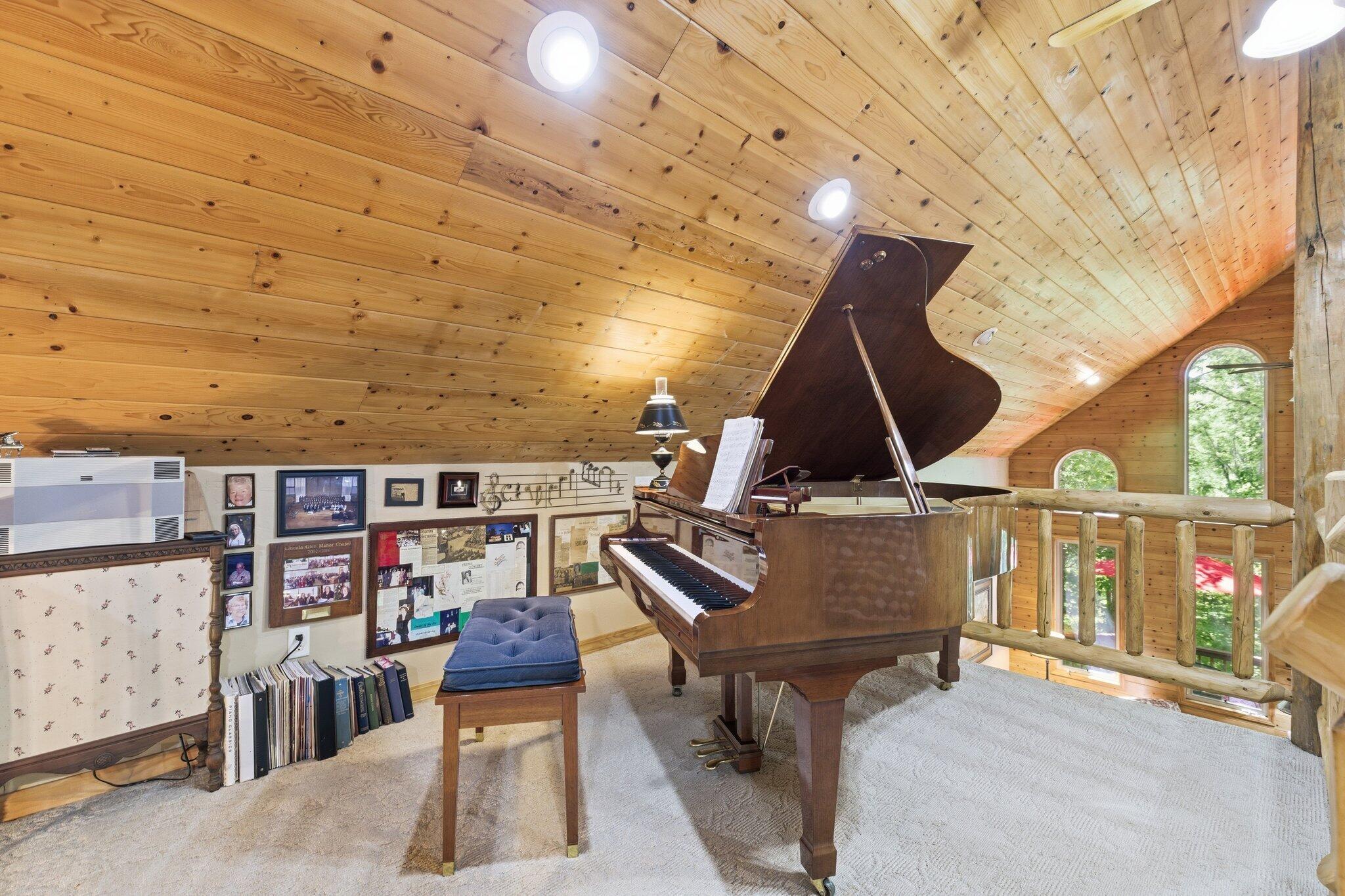 main property photo 35