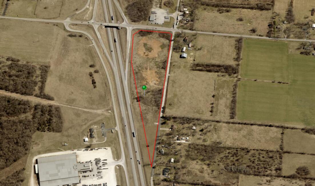 main property photo 13