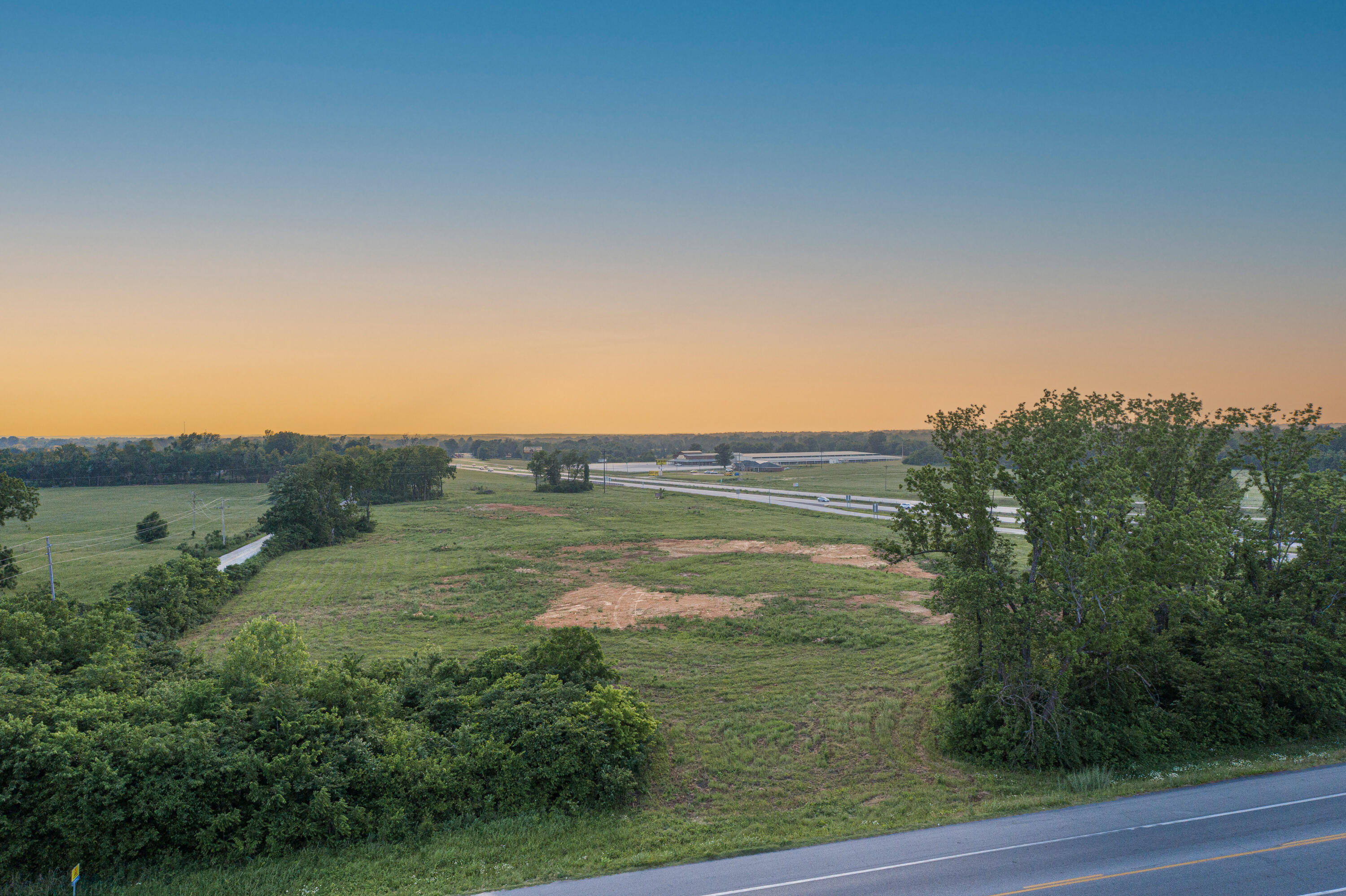 main property photo 6
