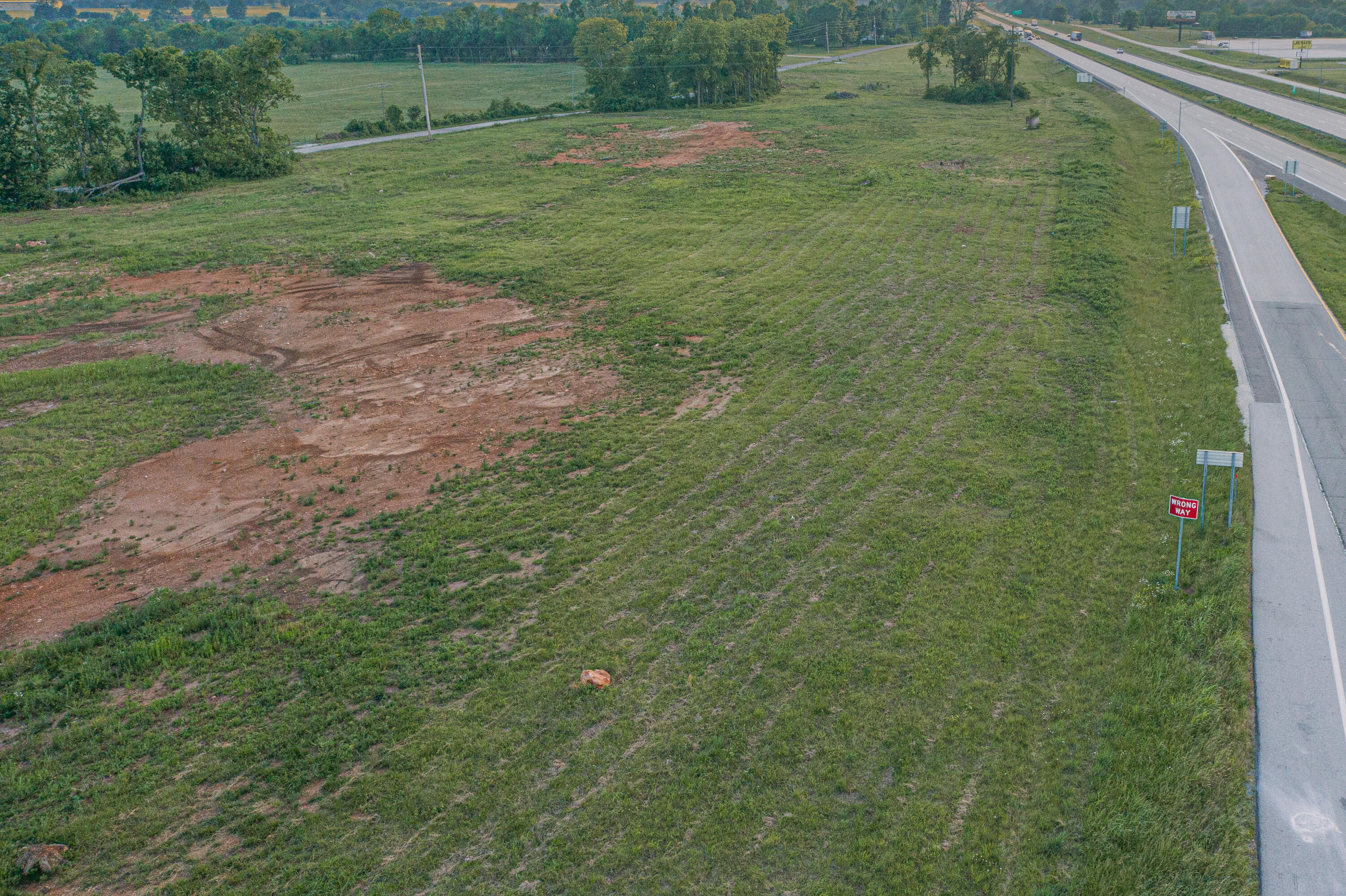 main property photo 9