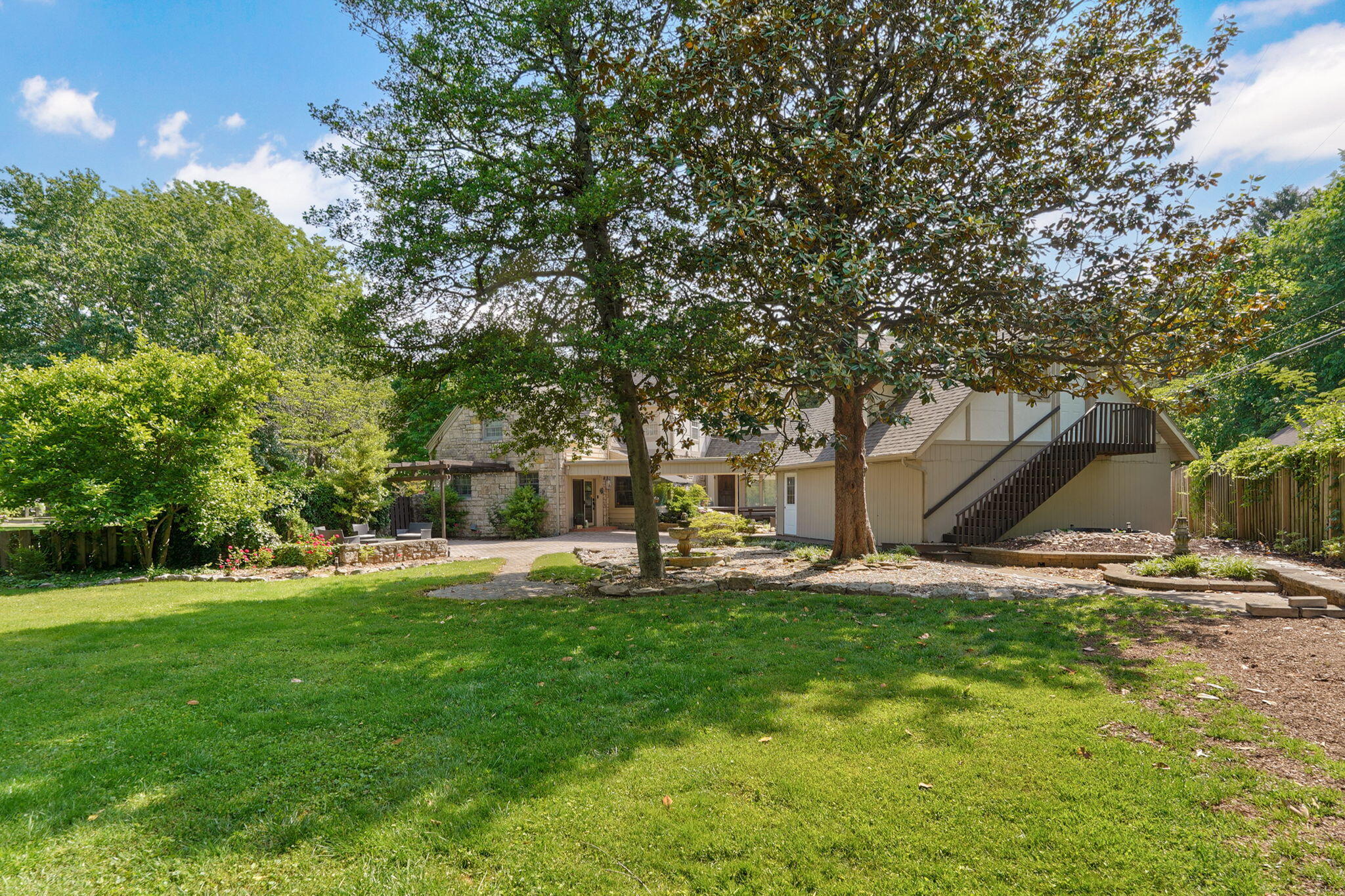 main property photo 76