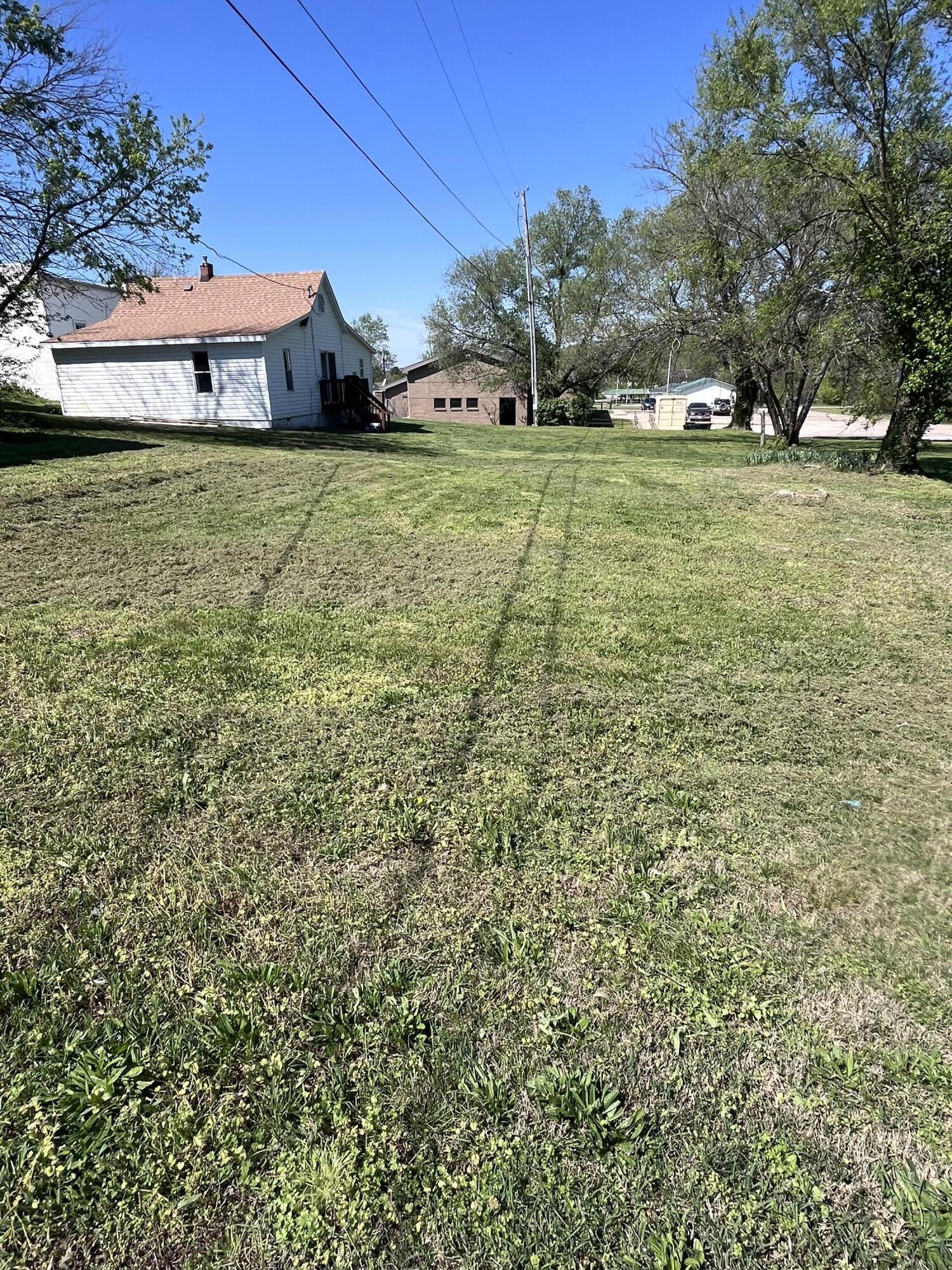 main property photo 35