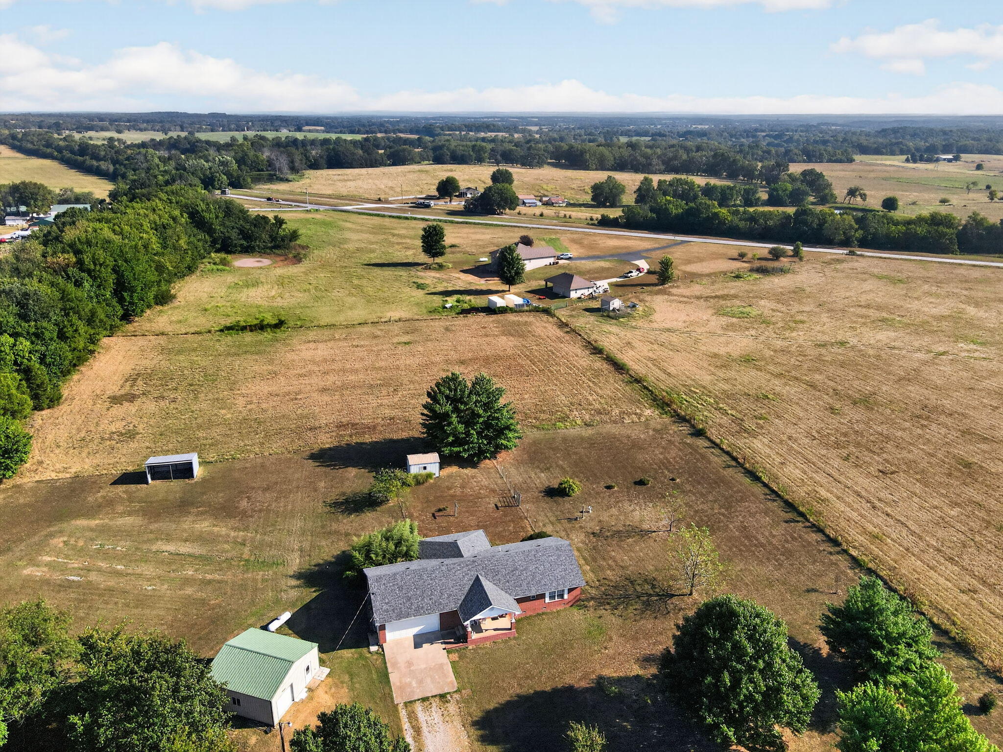 main property photo 27