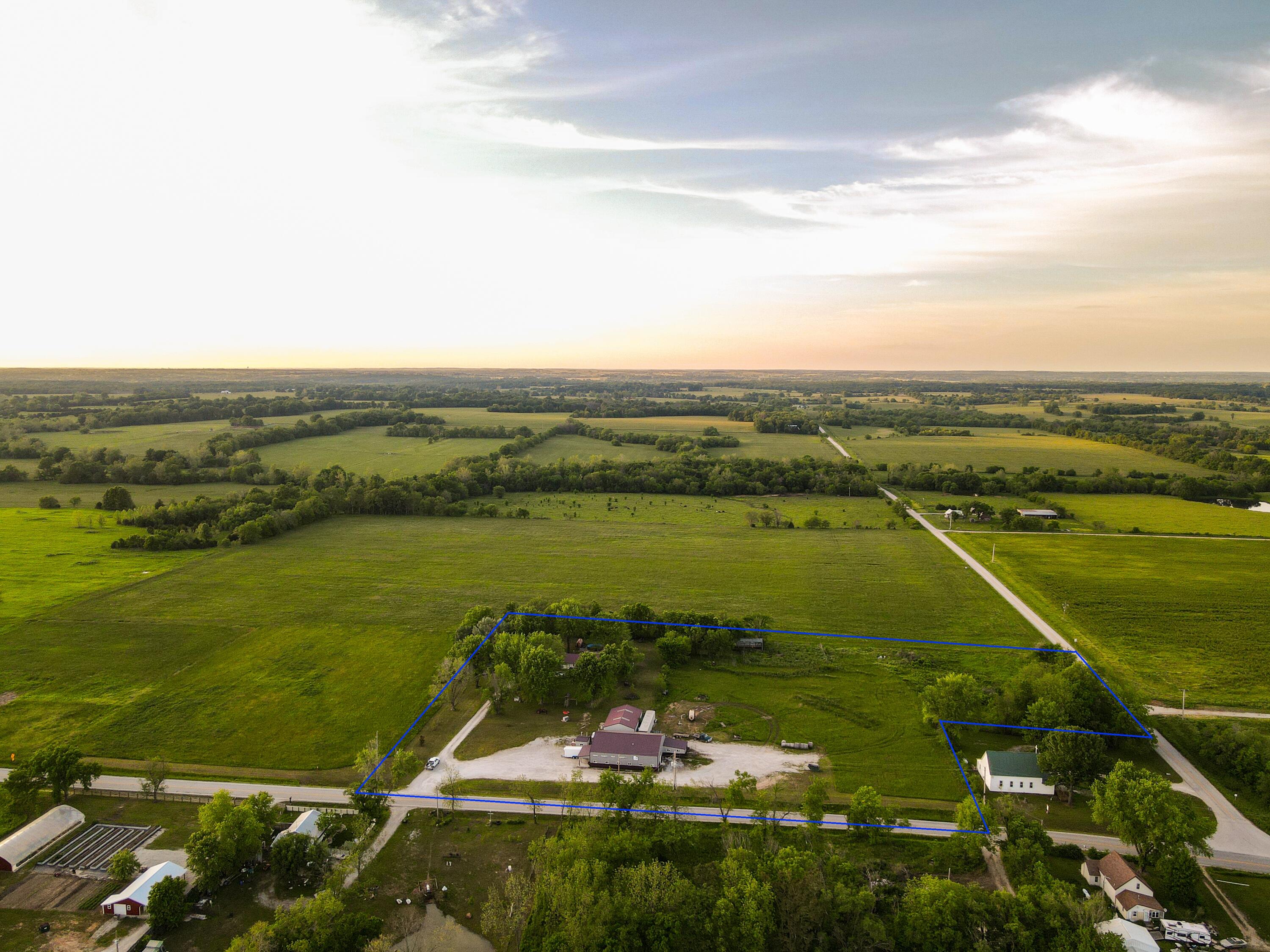 main property photo 33