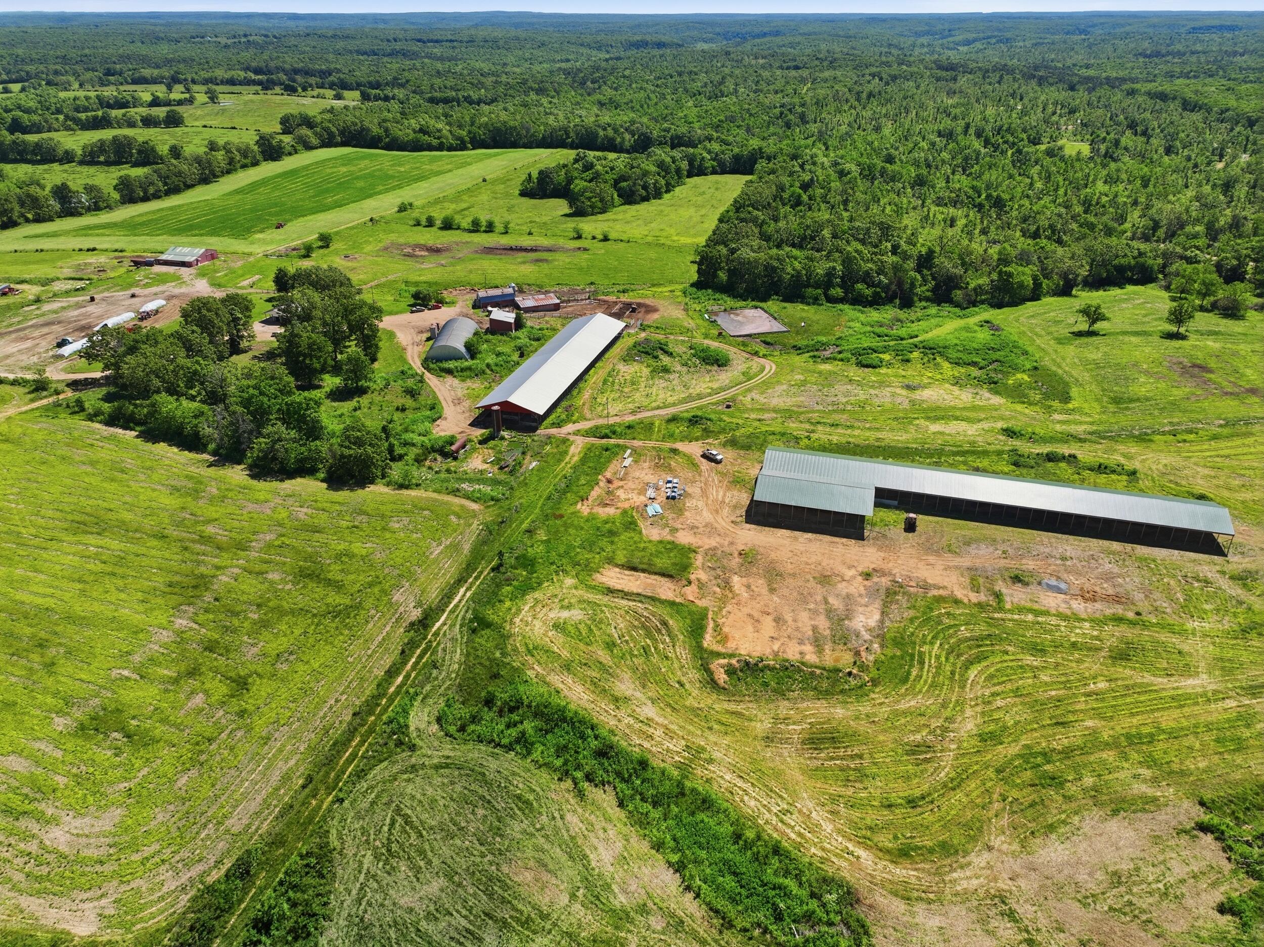 main property photo 10
