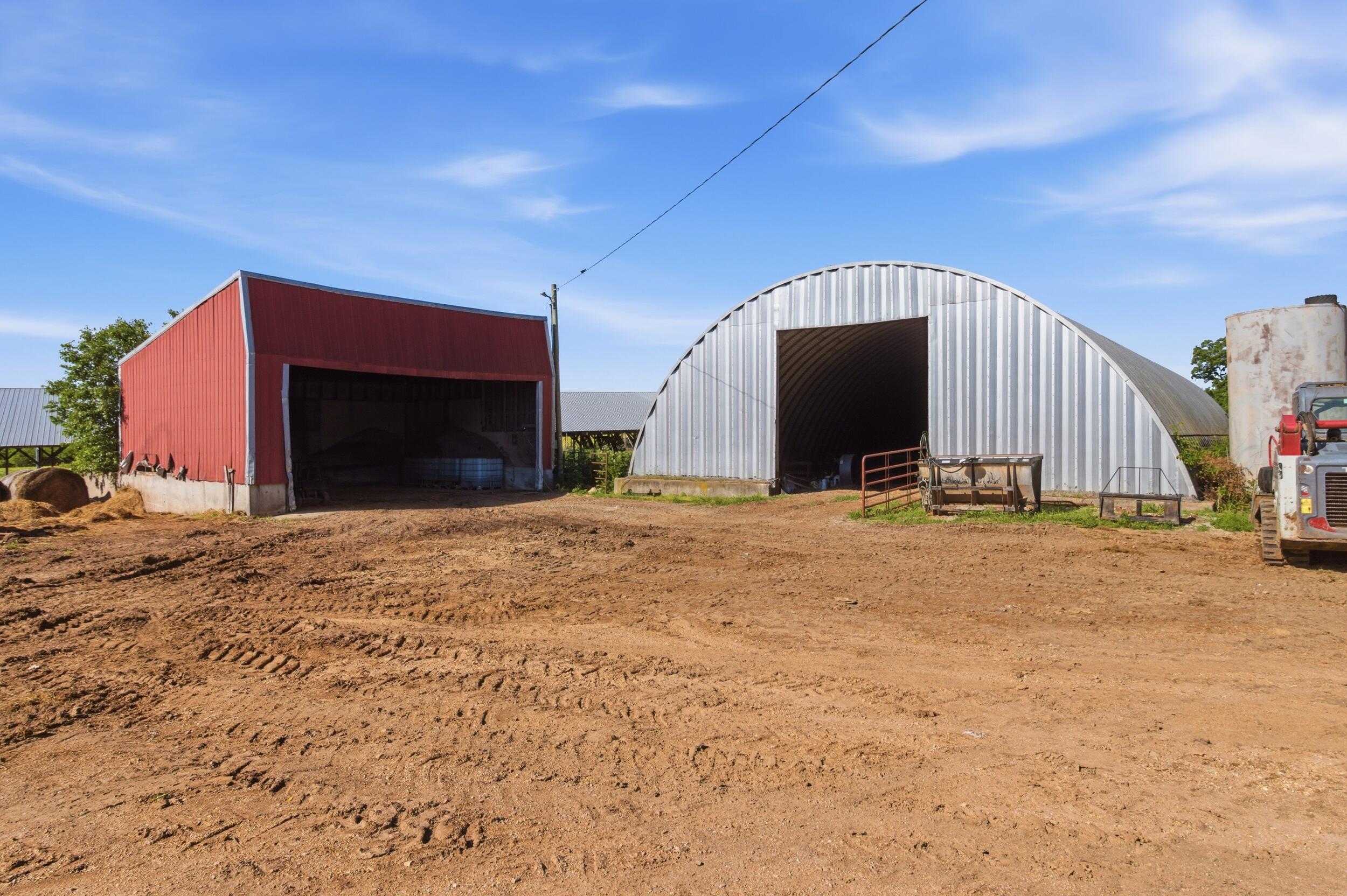 main property photo 42