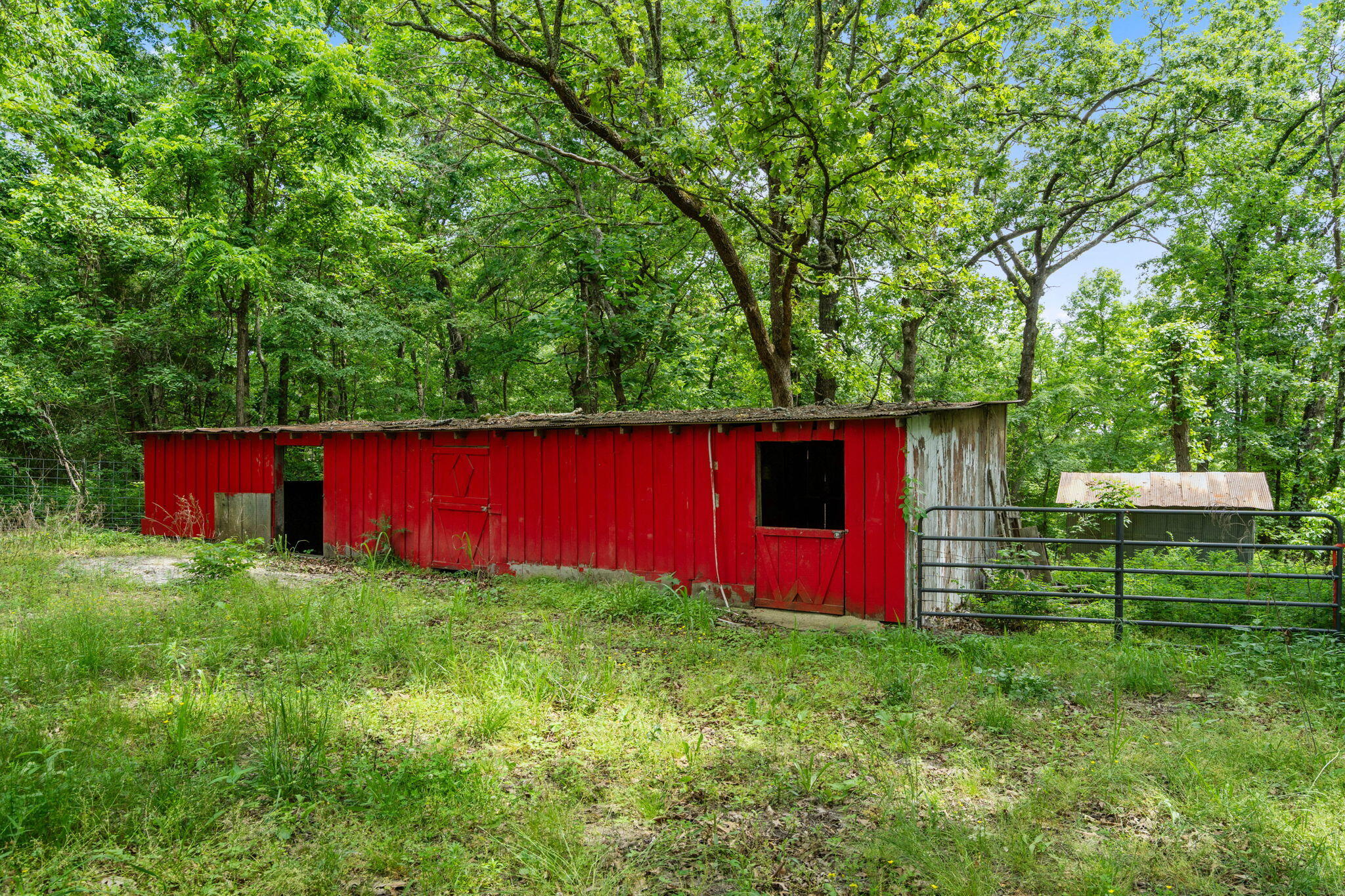 main property photo 12