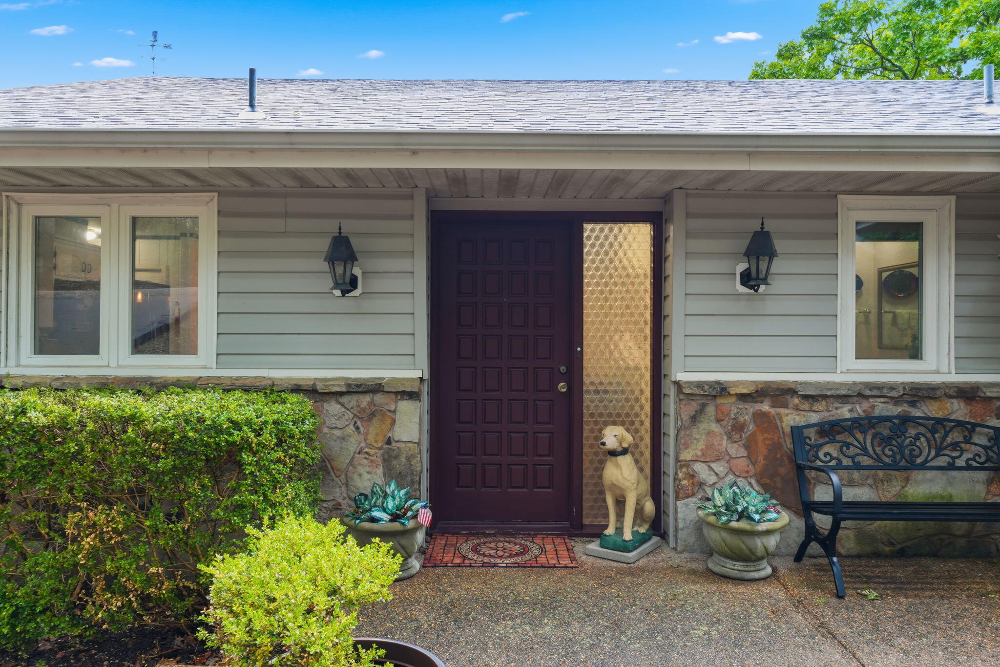 main property photo 74
