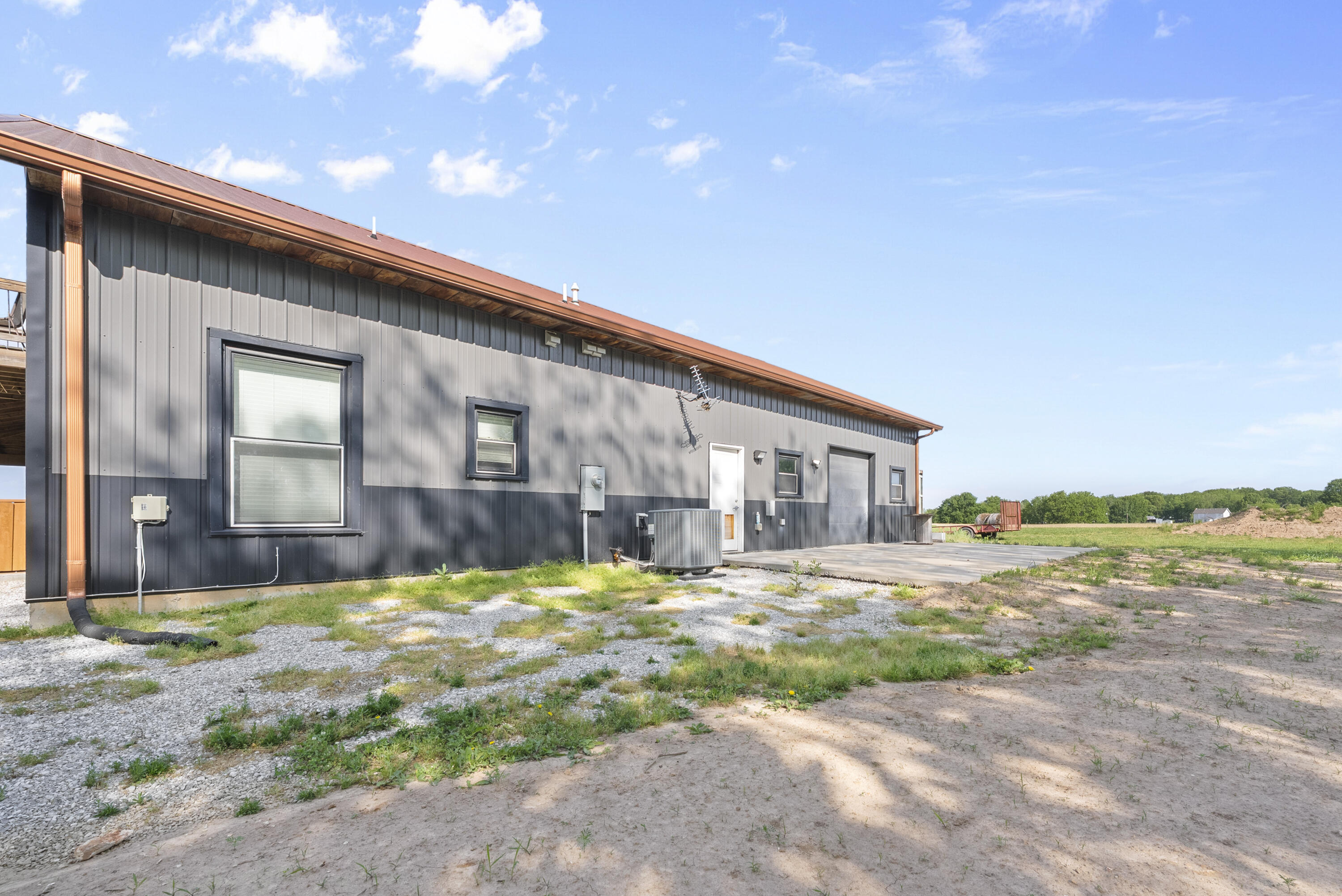 main property photo 39