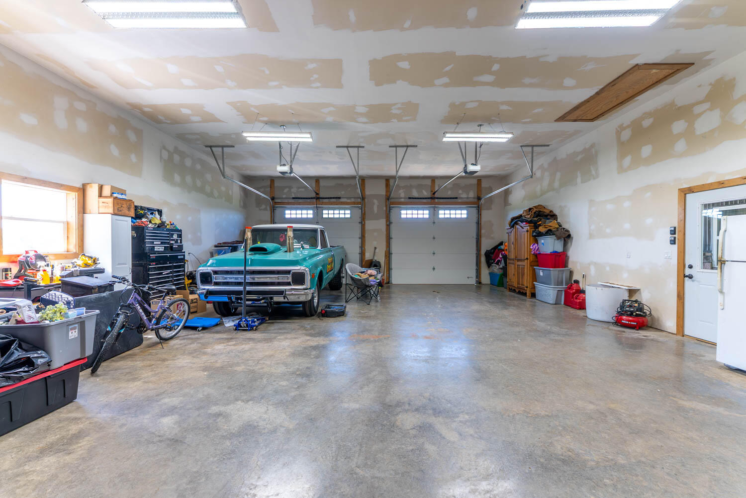 main property photo 77