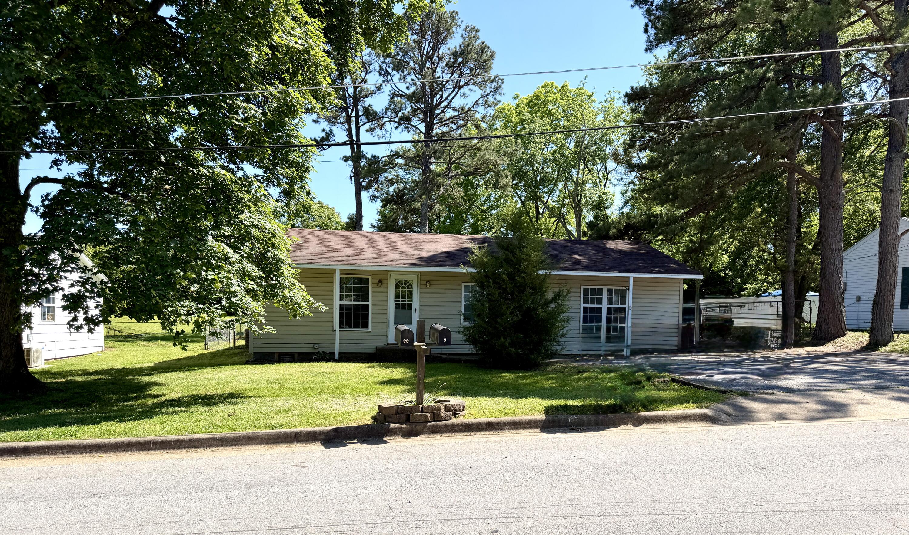 main property photo 2