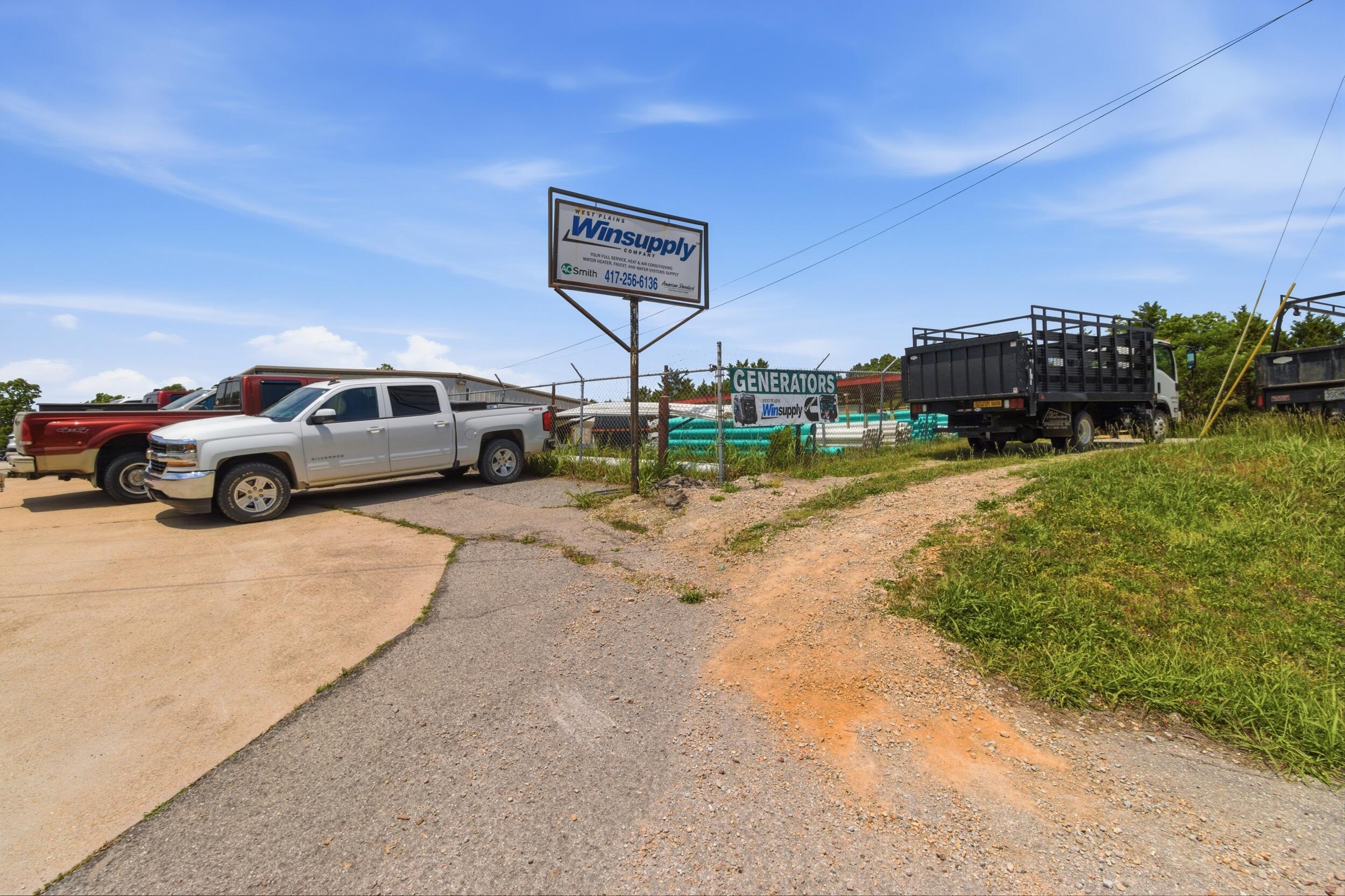main property photo 11