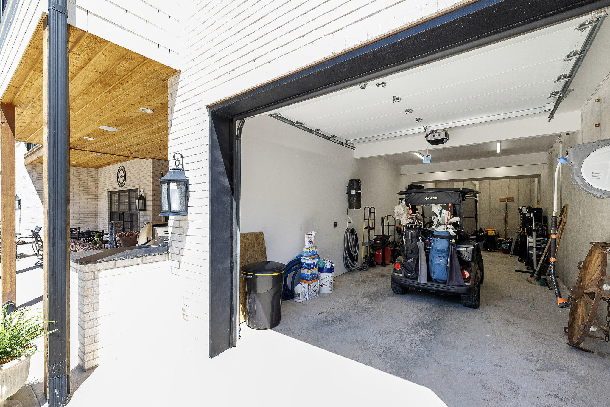 main property photo 59