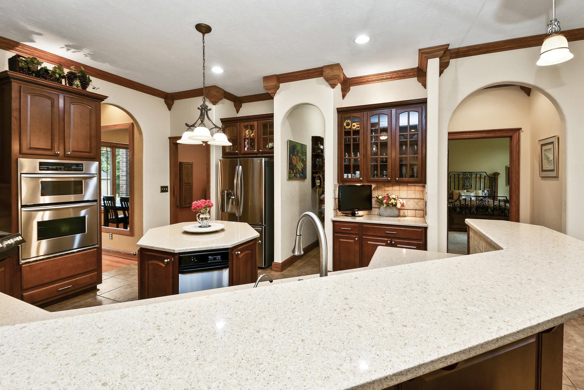 main property photo 17