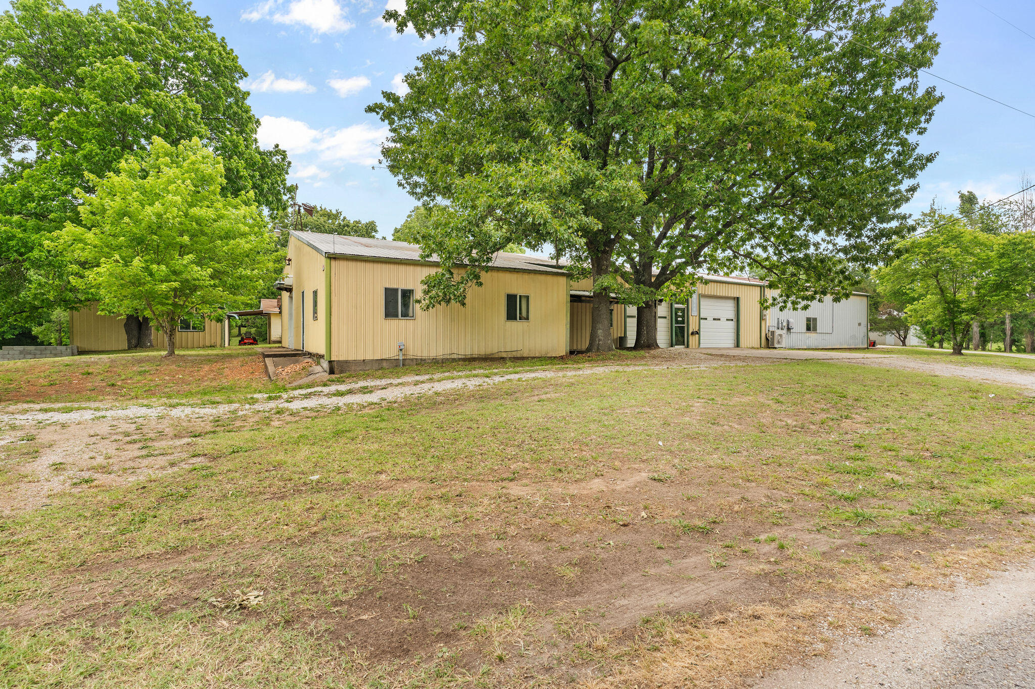 main property photo 31