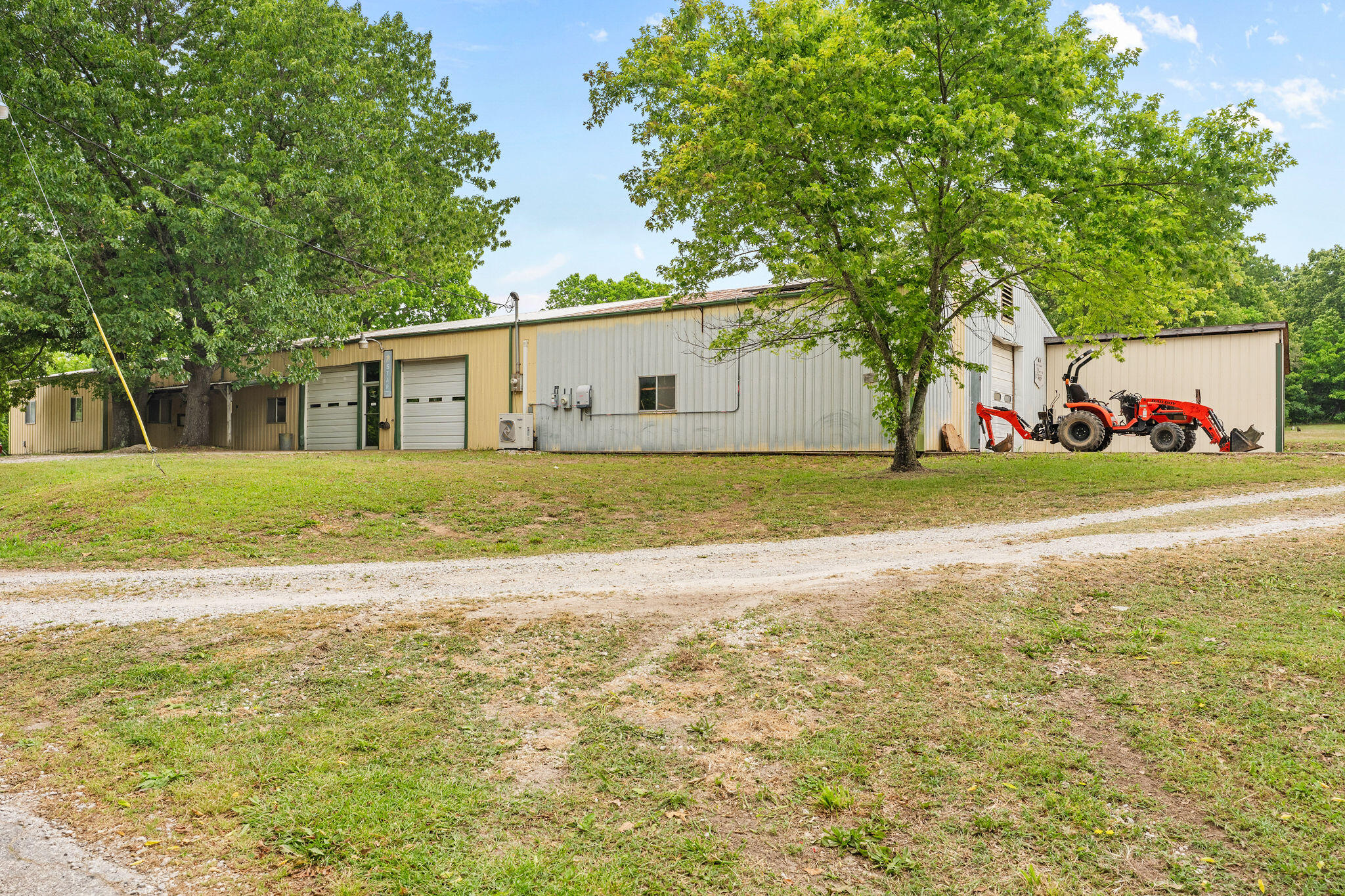 main property photo 2