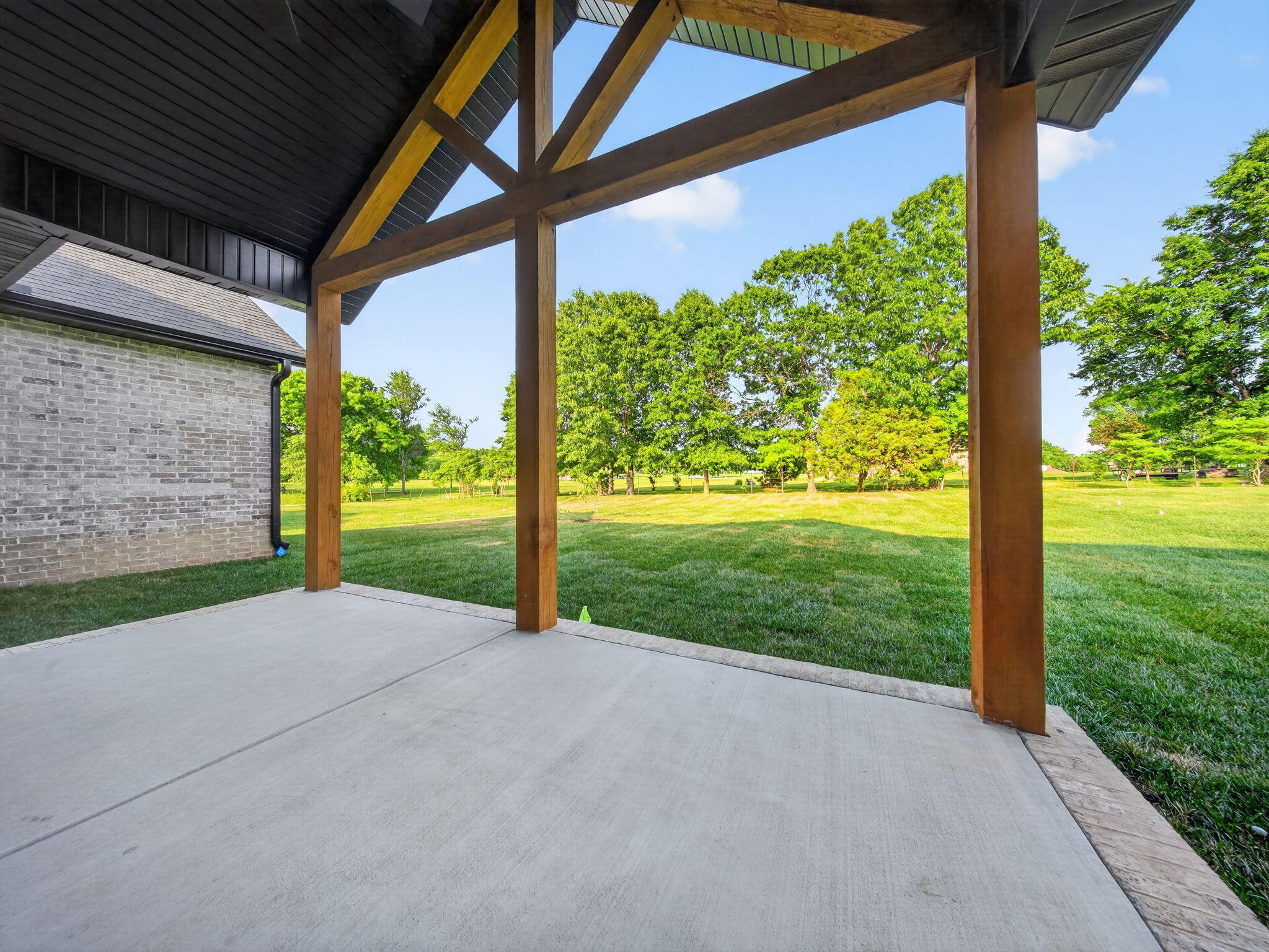 main property photo 42