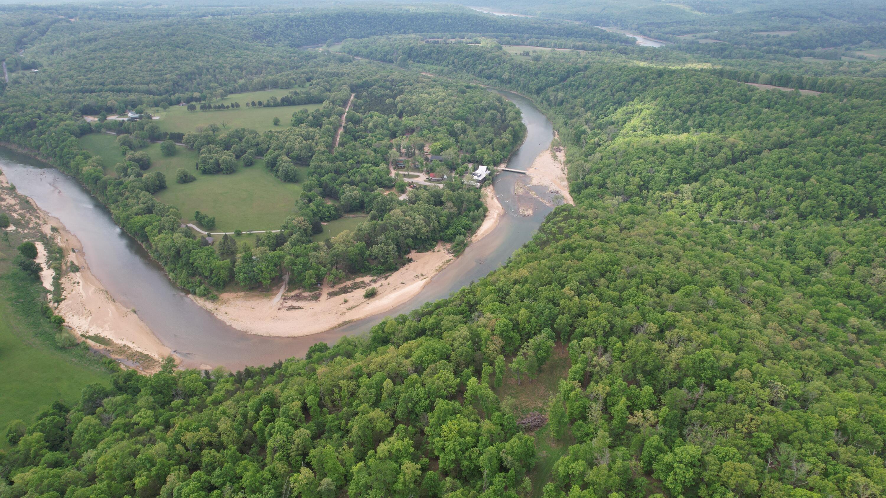 main property photo 9