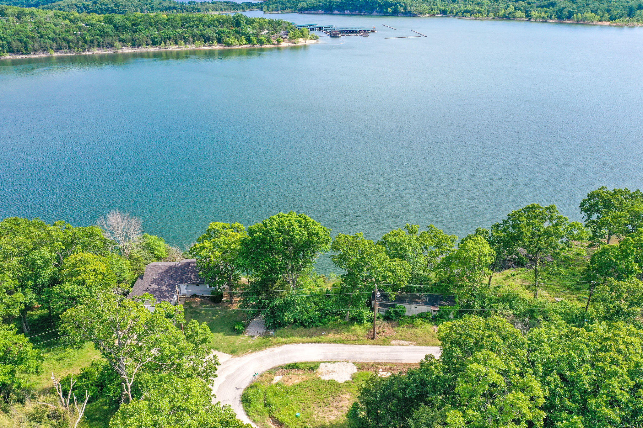 main property photo 14