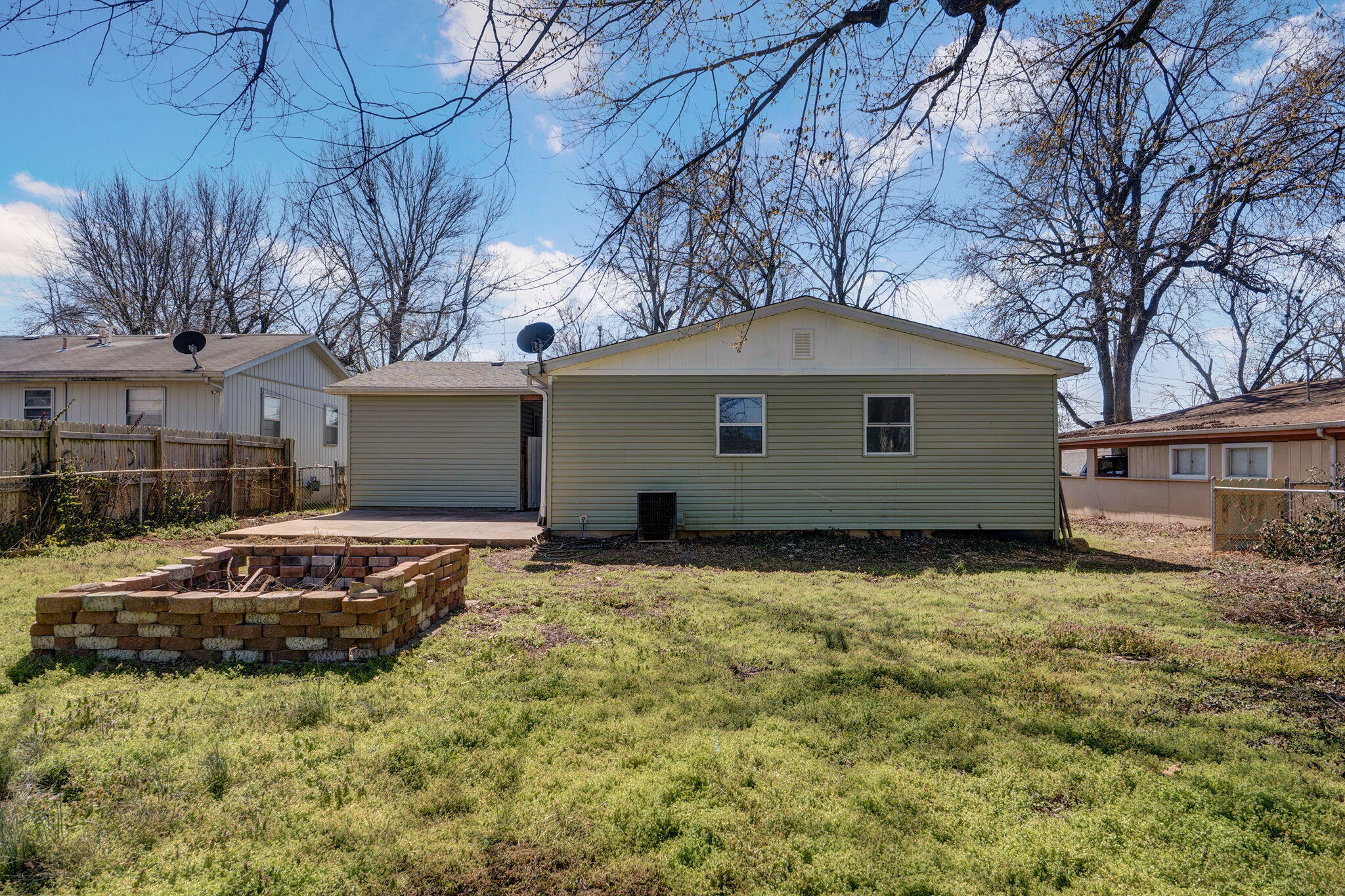 main property photo 26