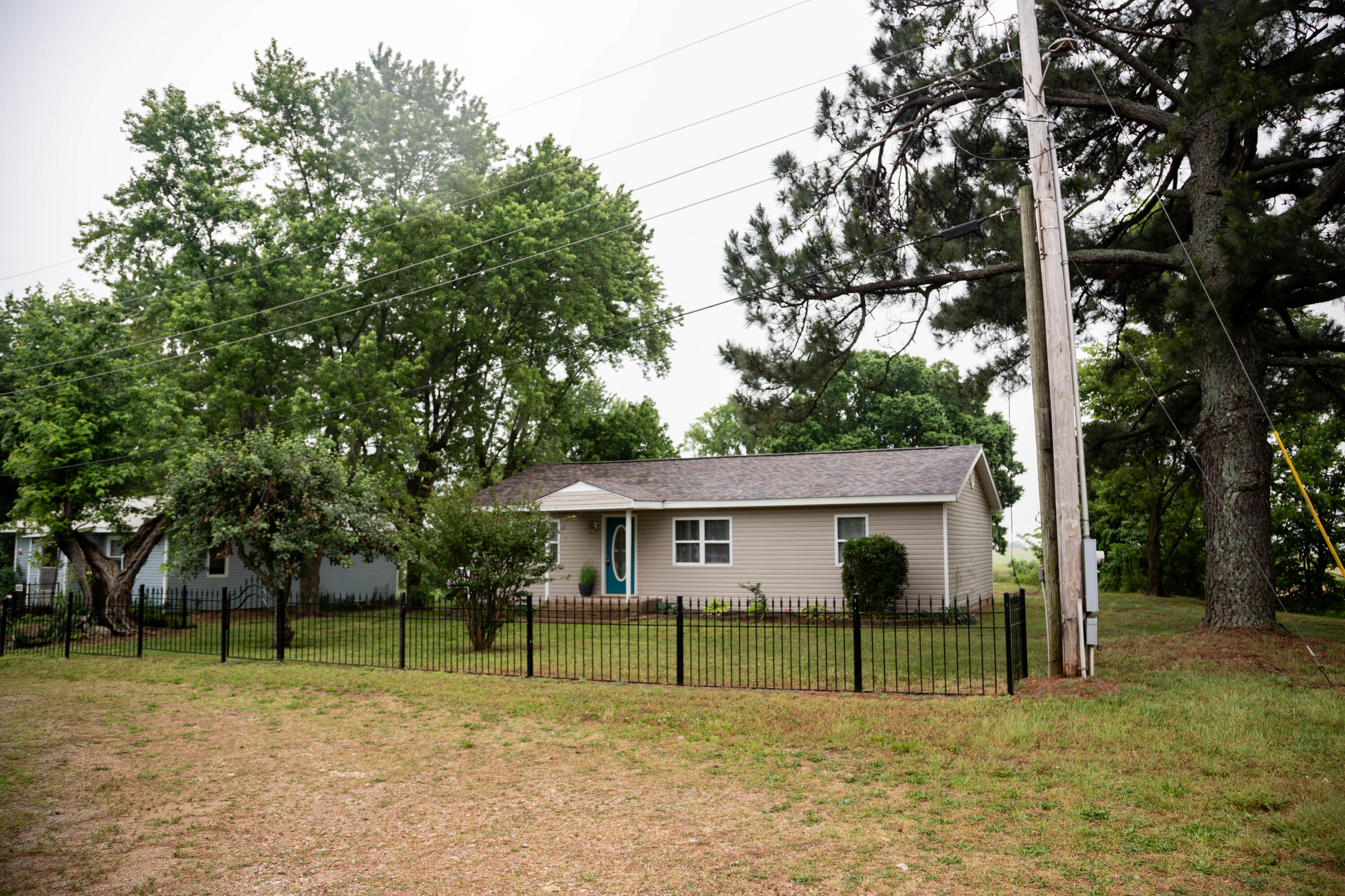 main property photo 27