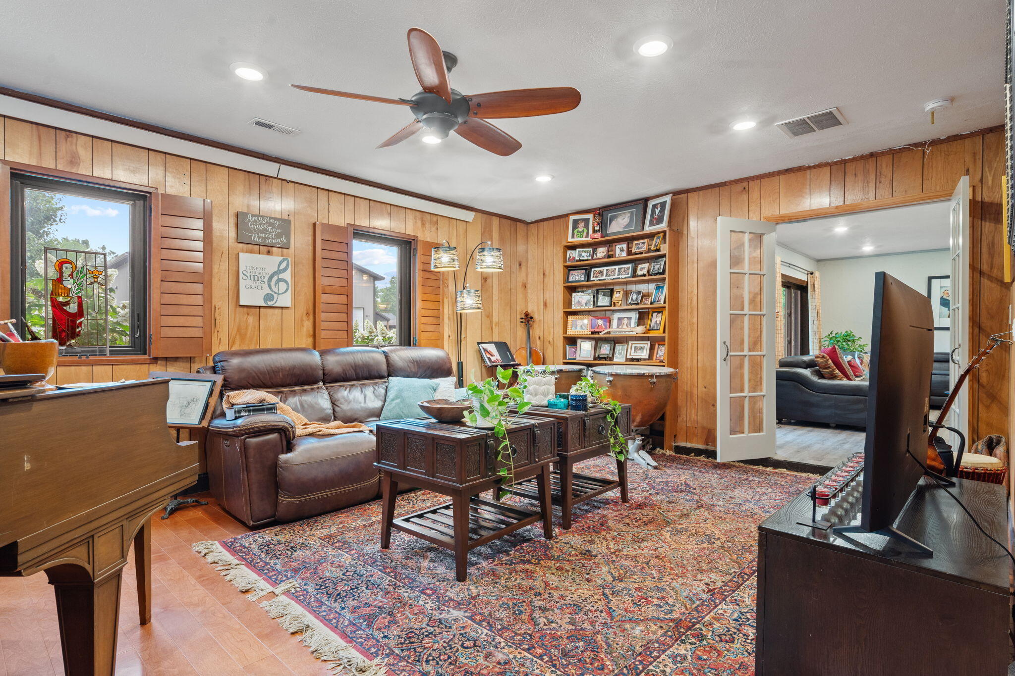 main property photo 15