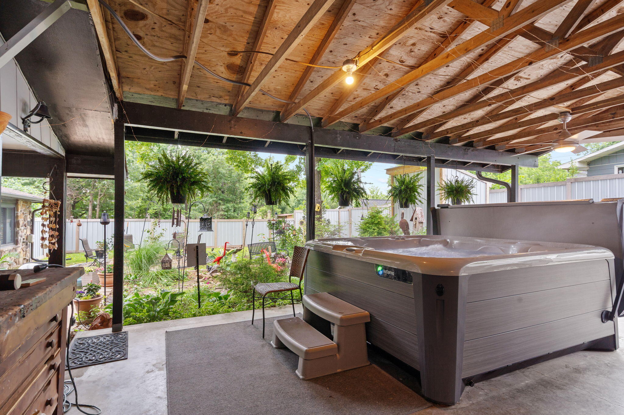 main property photo 23