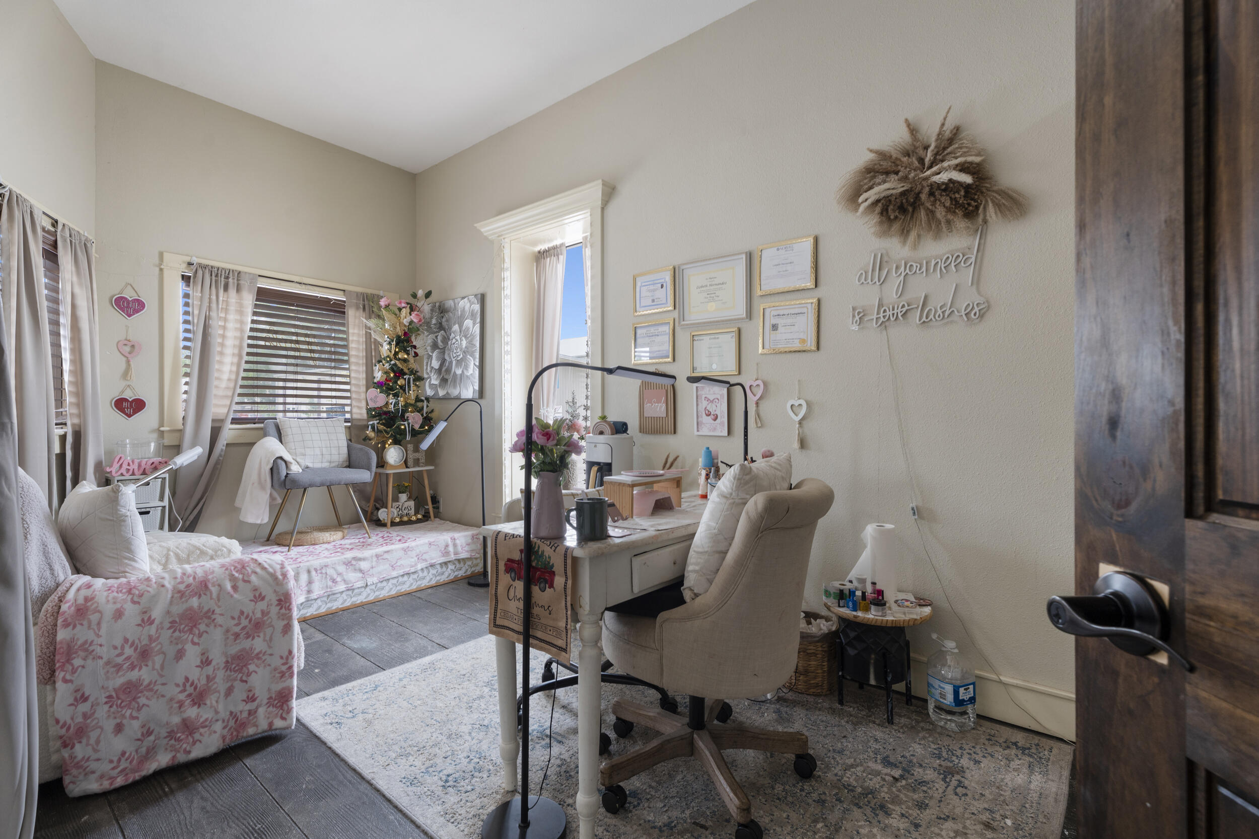 main property photo 13