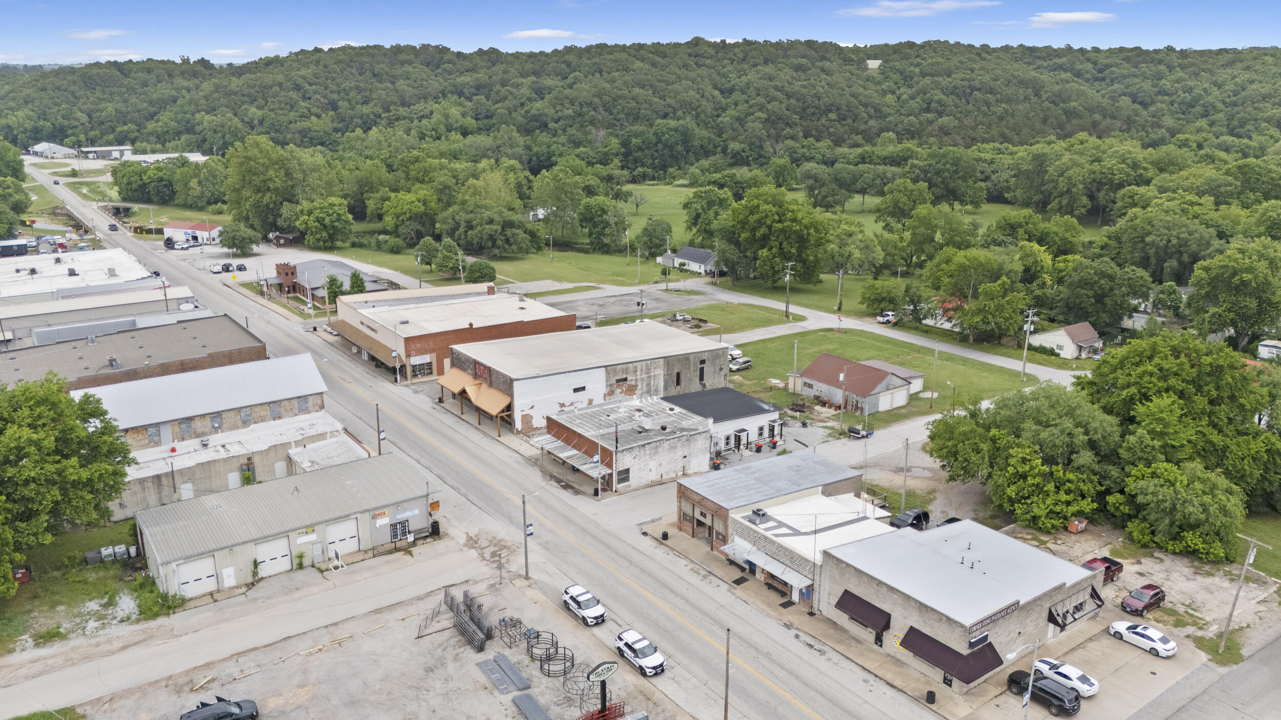 main property photo 17