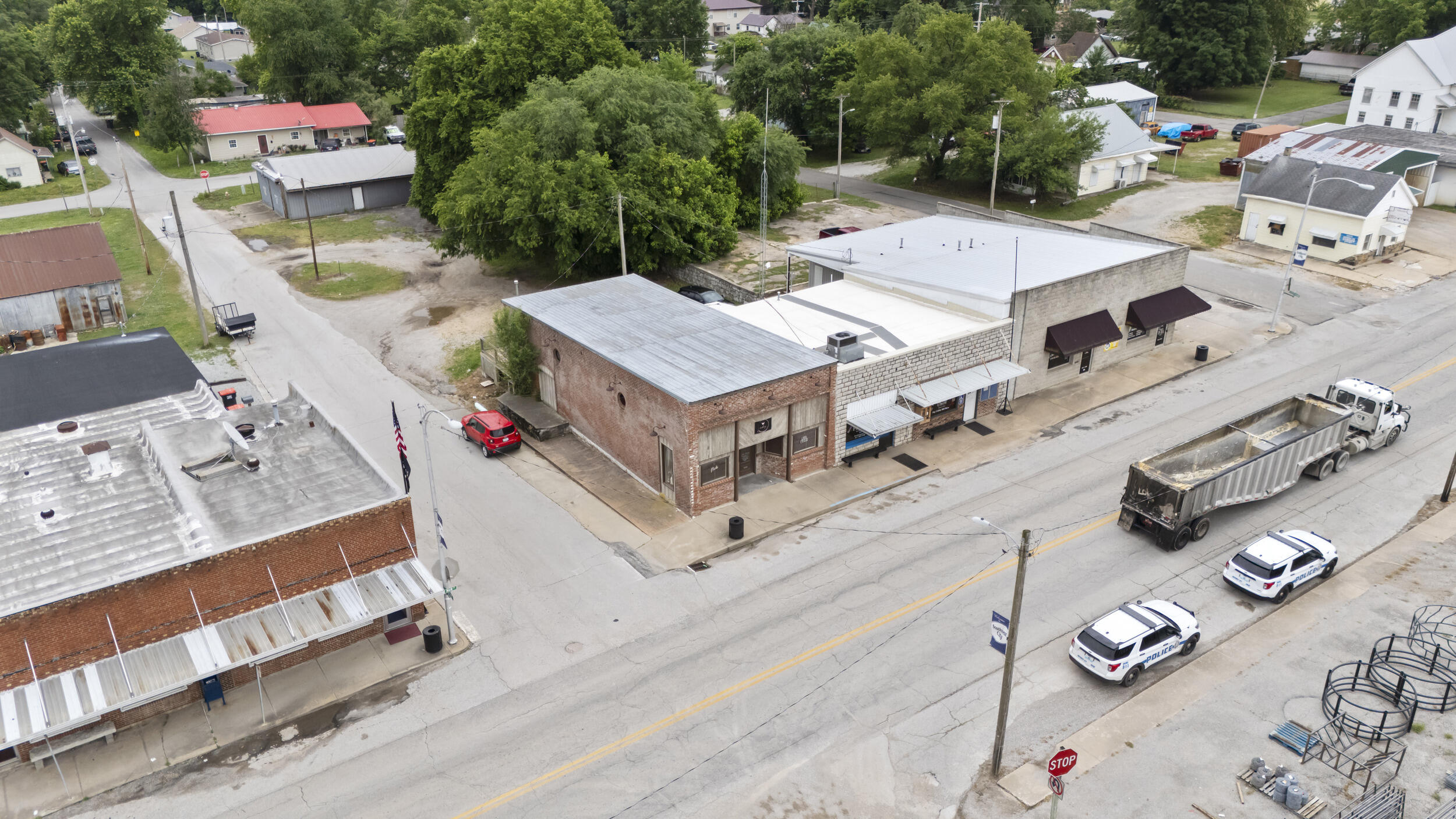 main property photo 22