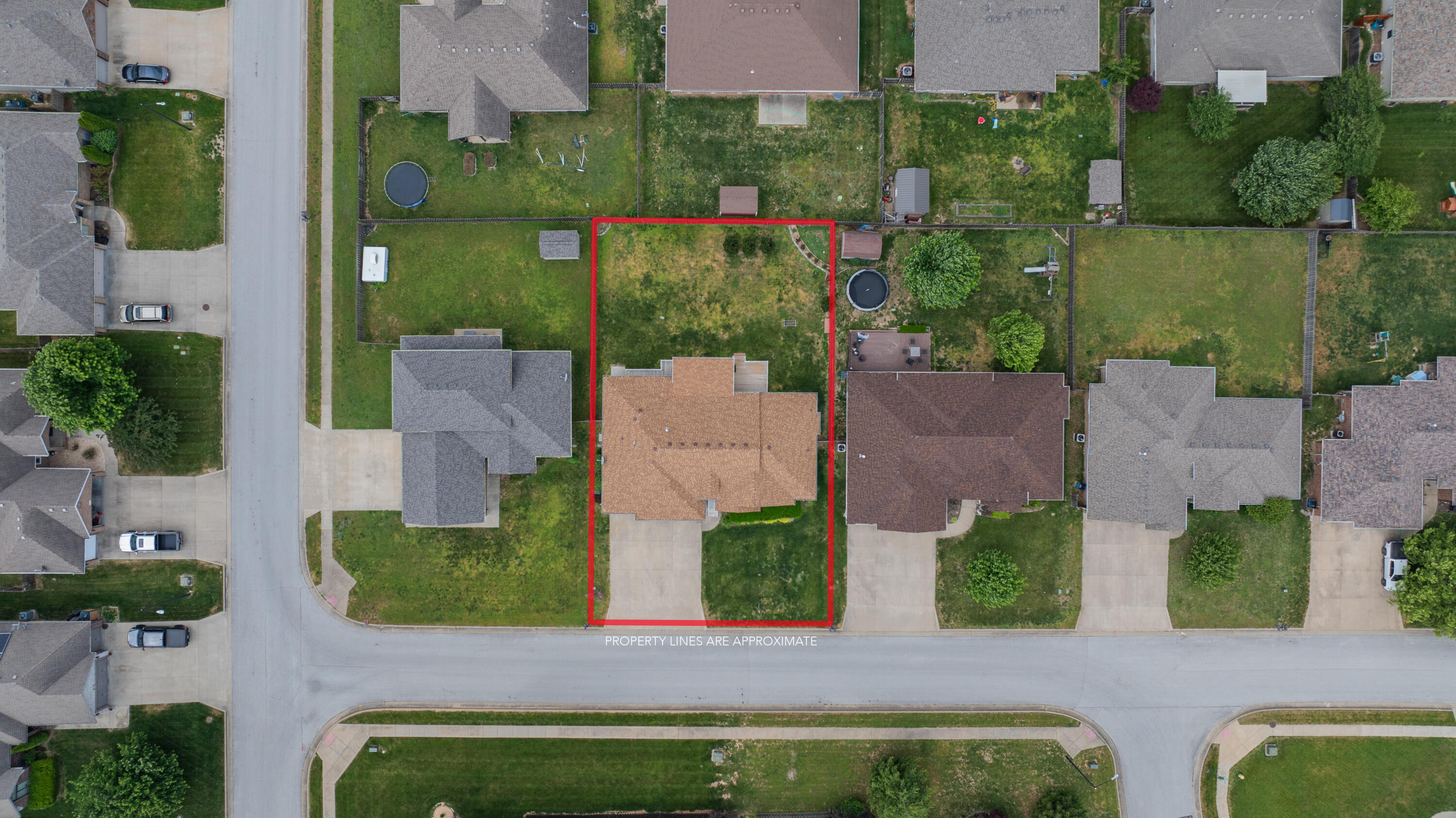 main property photo 45