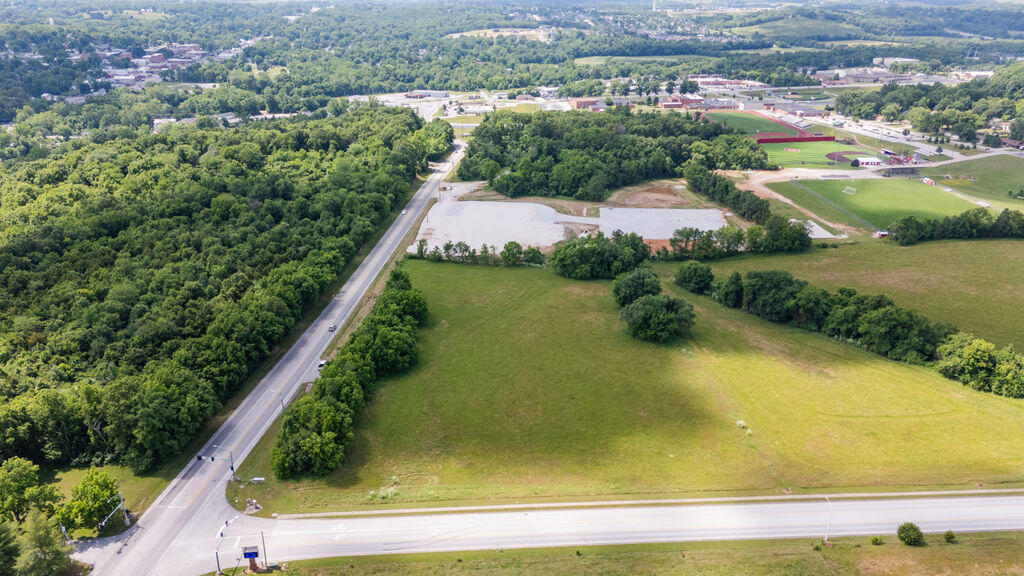 main property photo 4