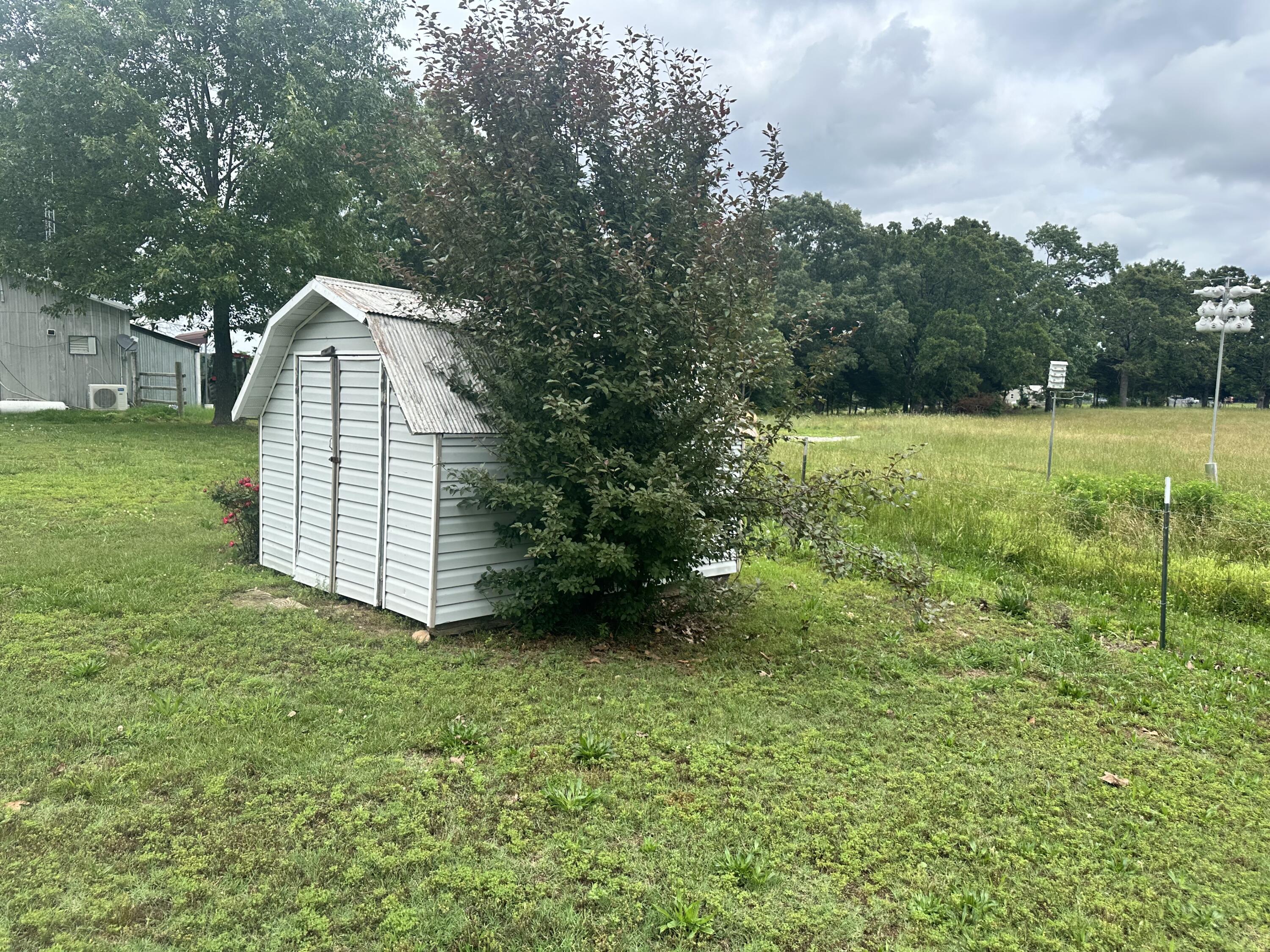main property photo 9