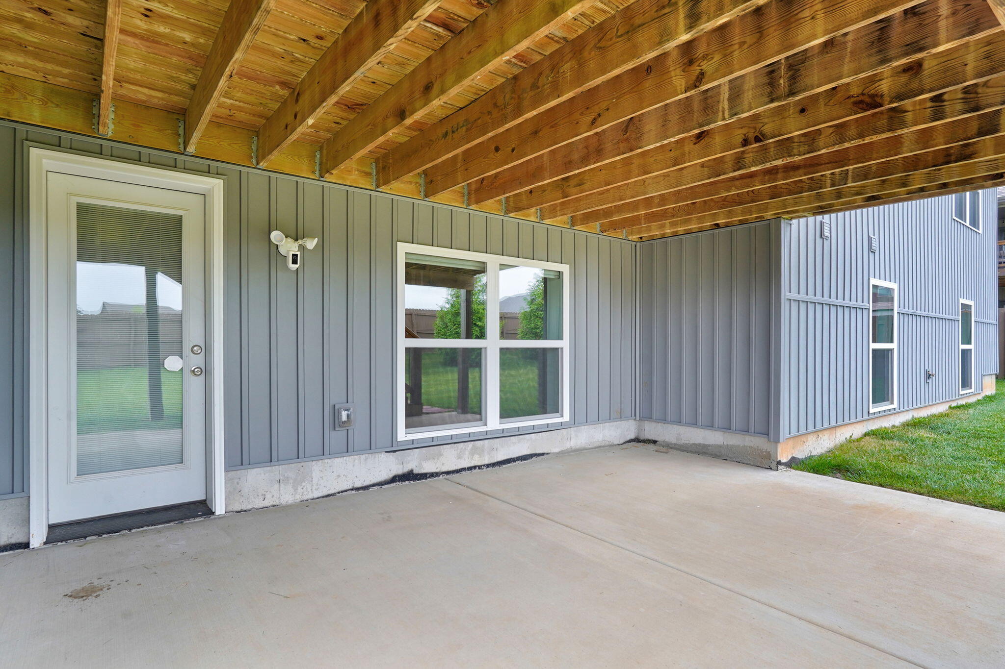 main property photo 41