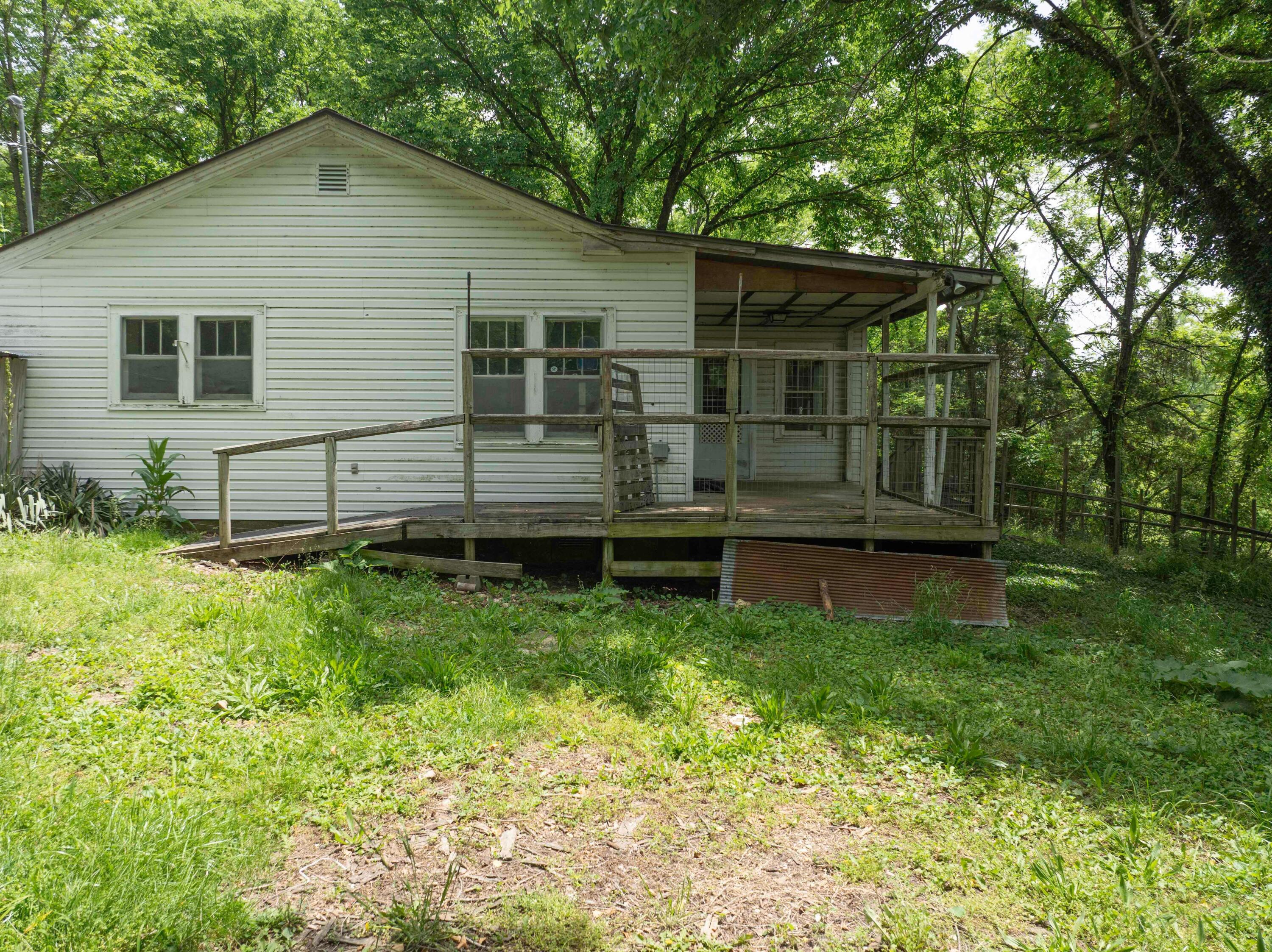 main property photo 12