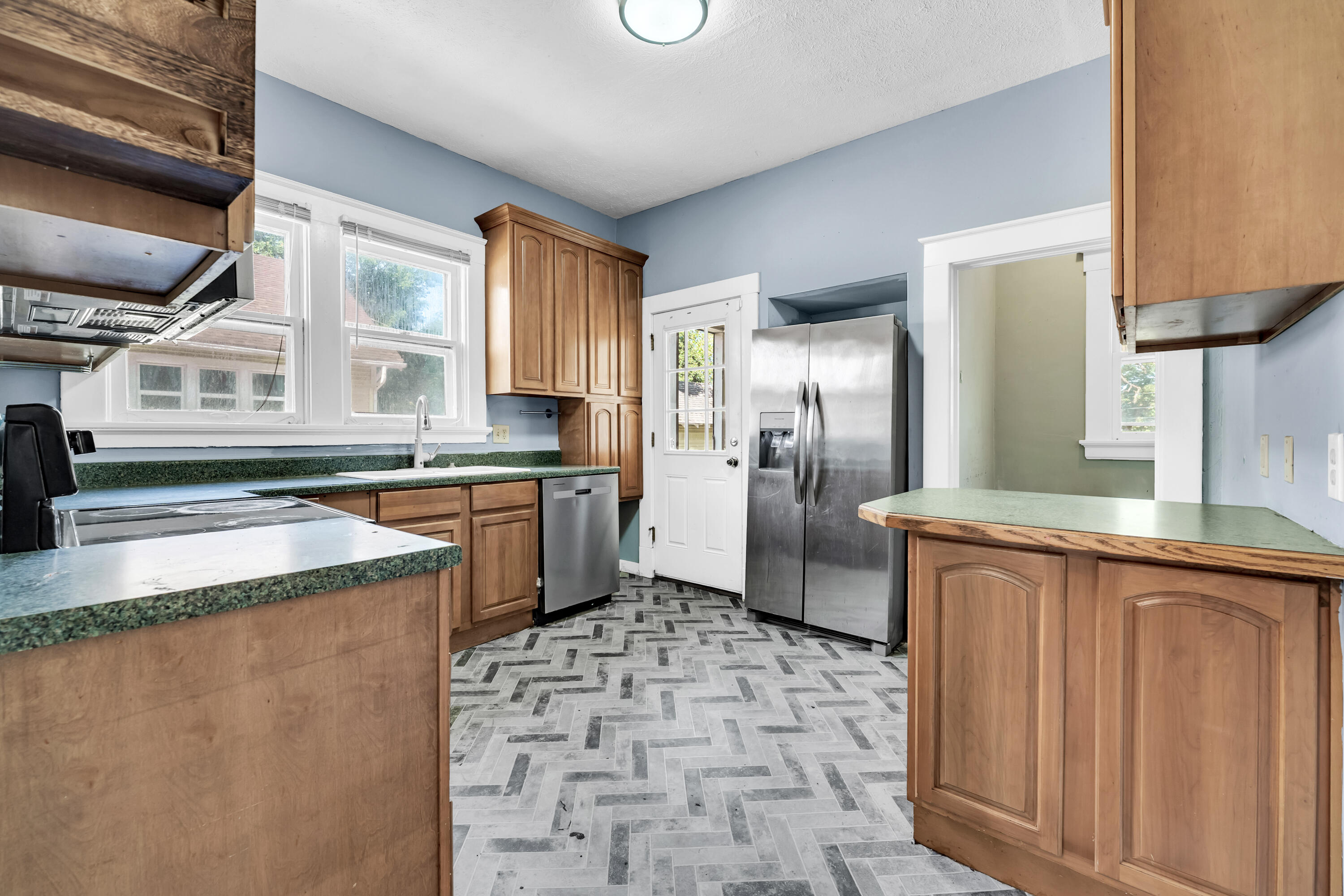 main property photo 3