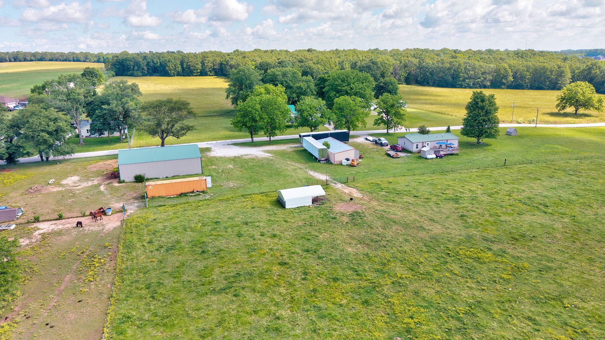 main property photo 10